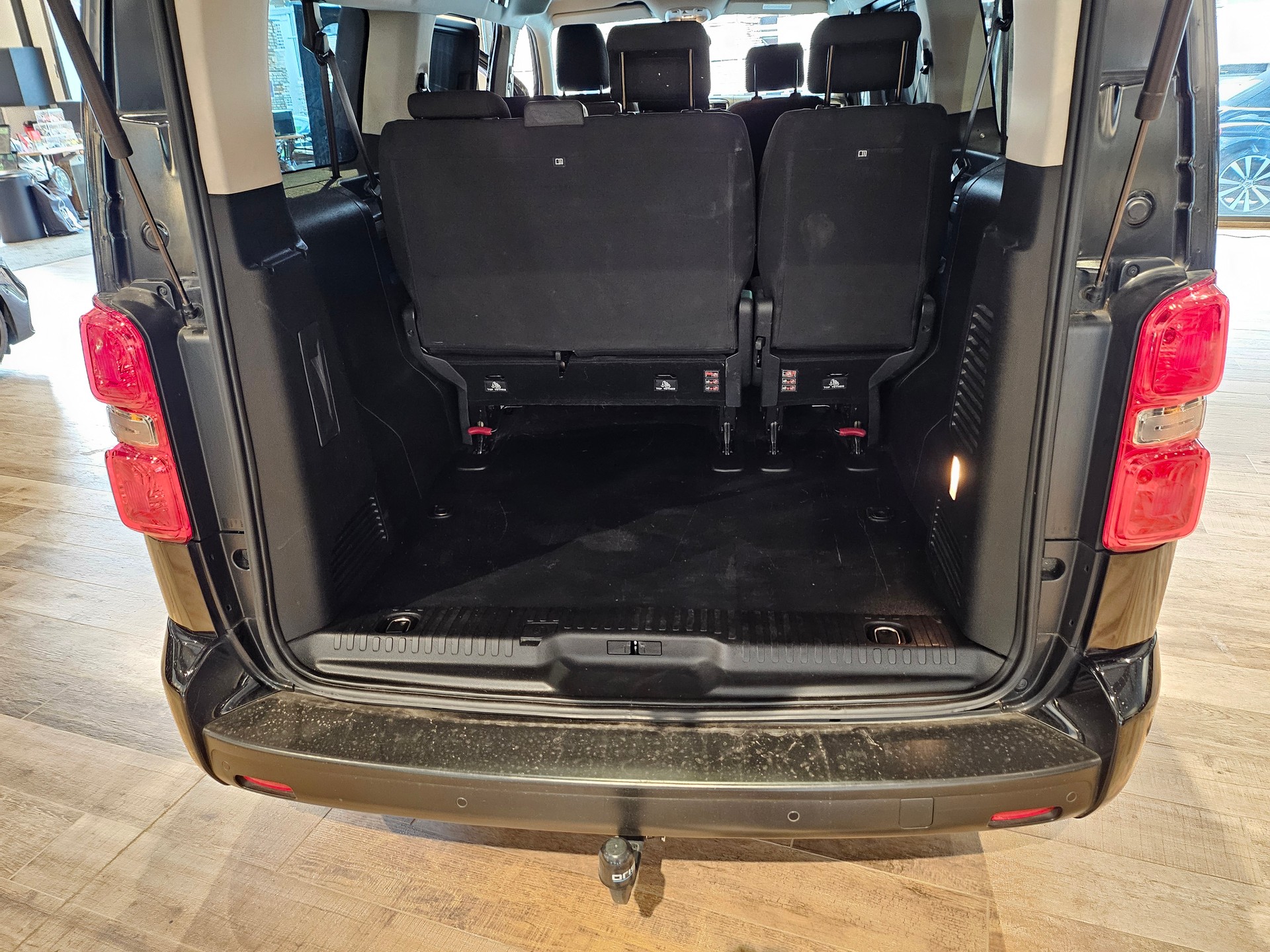 PEUGEOT Traveller 2.0 BlueHDi Lang 🔥8 Plätzer 🔥AHK 2300KG🔥-image-20