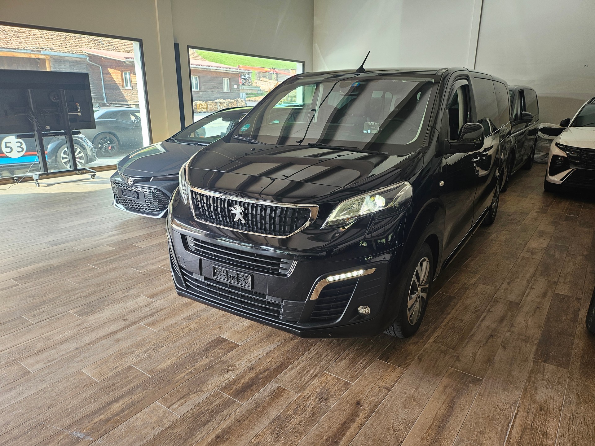 PEUGEOT Traveller 2.0 BlueHDi Lang 🔥8 Plätzer 🔥AHK 2300KG🔥-image-28