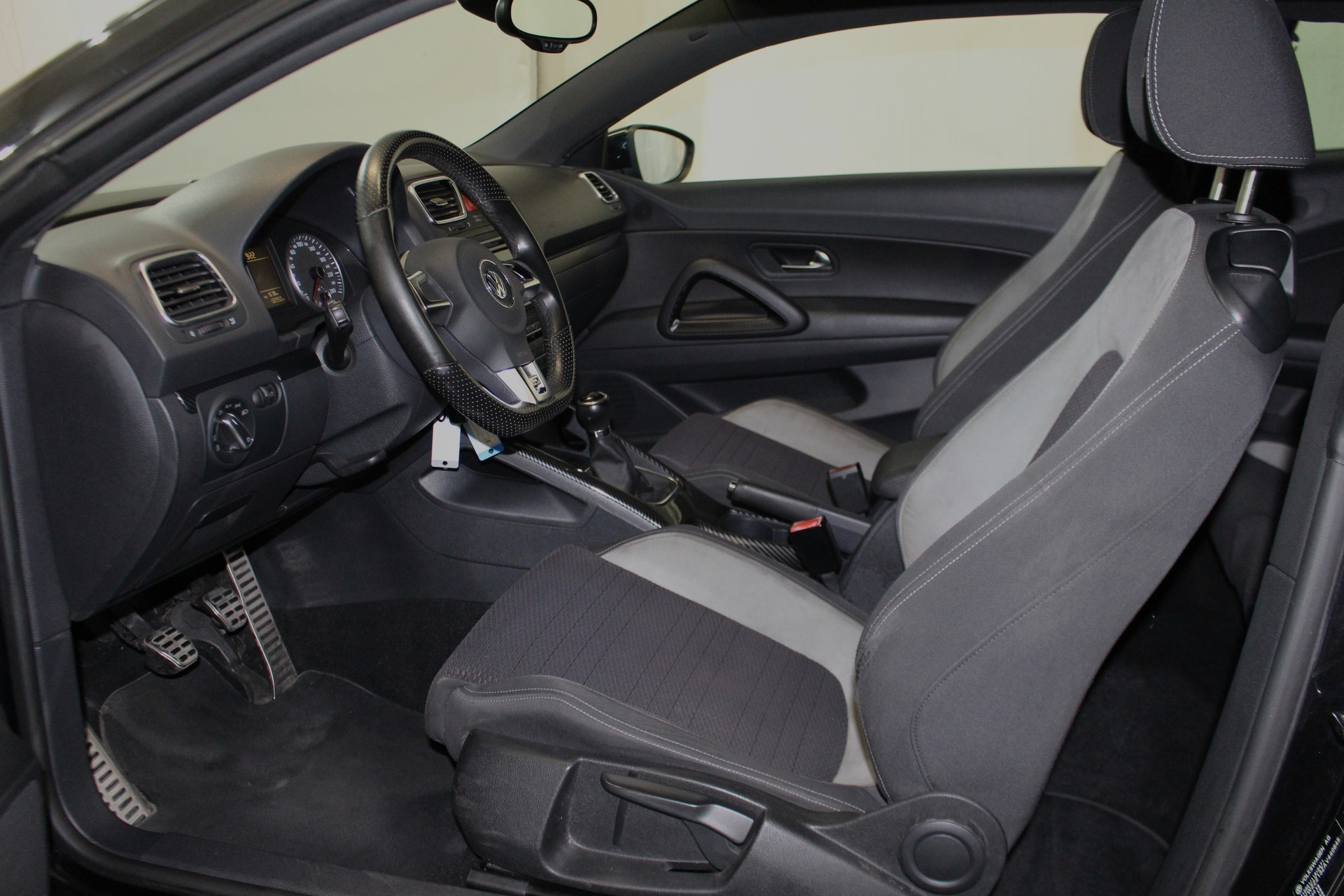 VW Scirocco 2.0 TSI 210-image-6