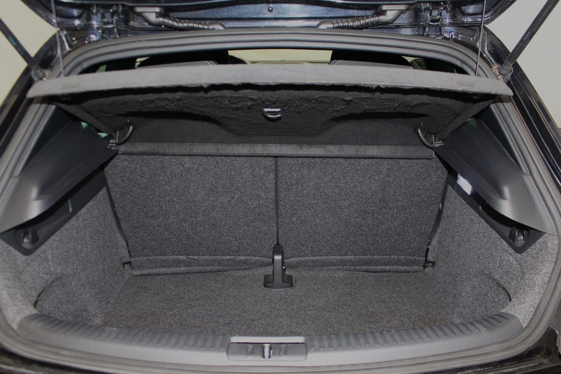 VW Scirocco 2.0 TSI 210-image-8