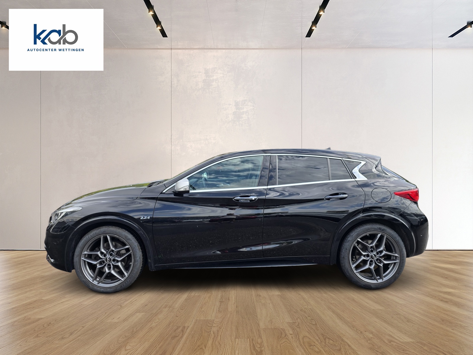 INFINITI Q30 2.2d City Black Edition AWD DCT-image-7