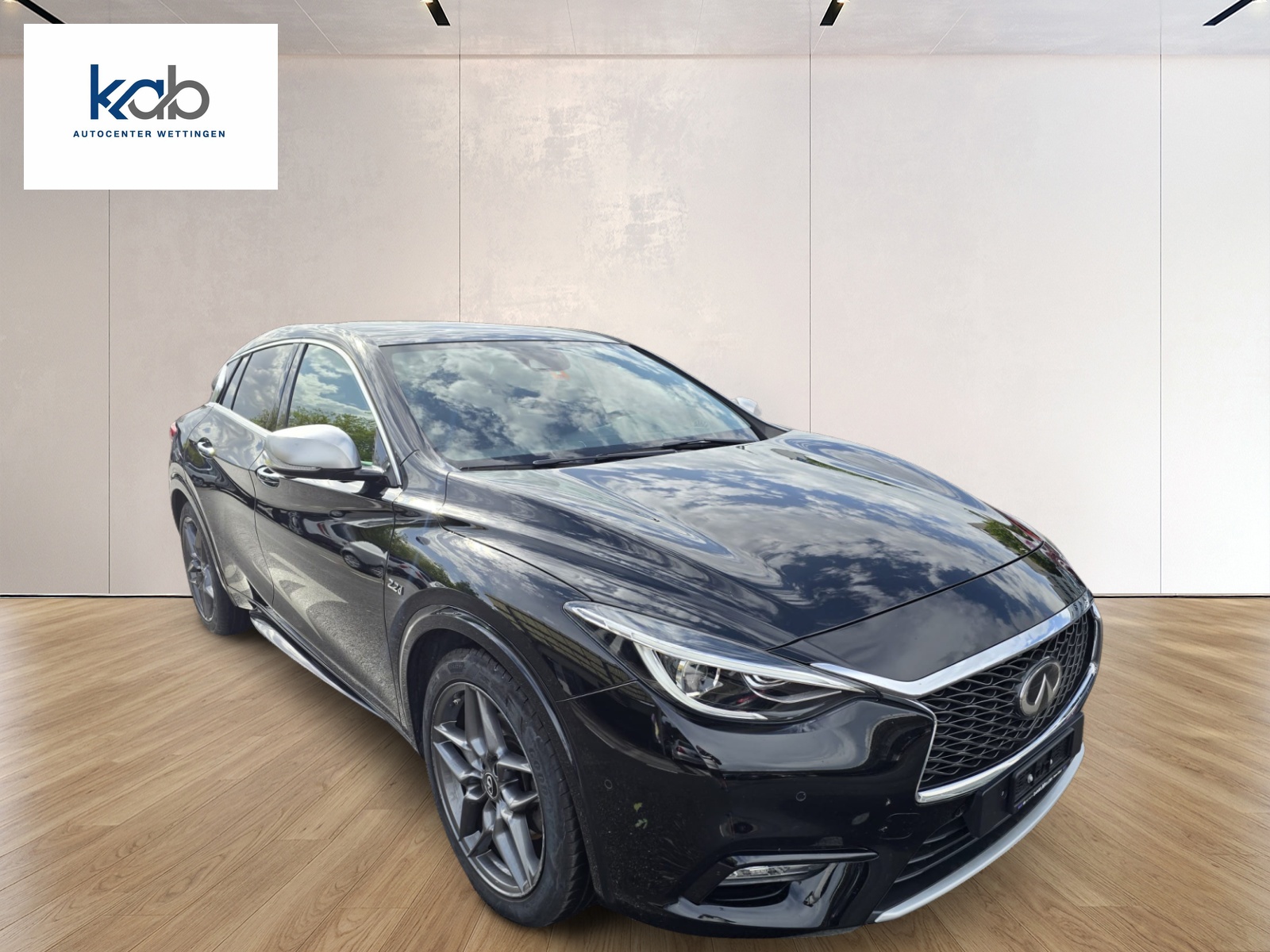 INFINITI Q30 2.2d City Black Edition AWD DCT-image-2