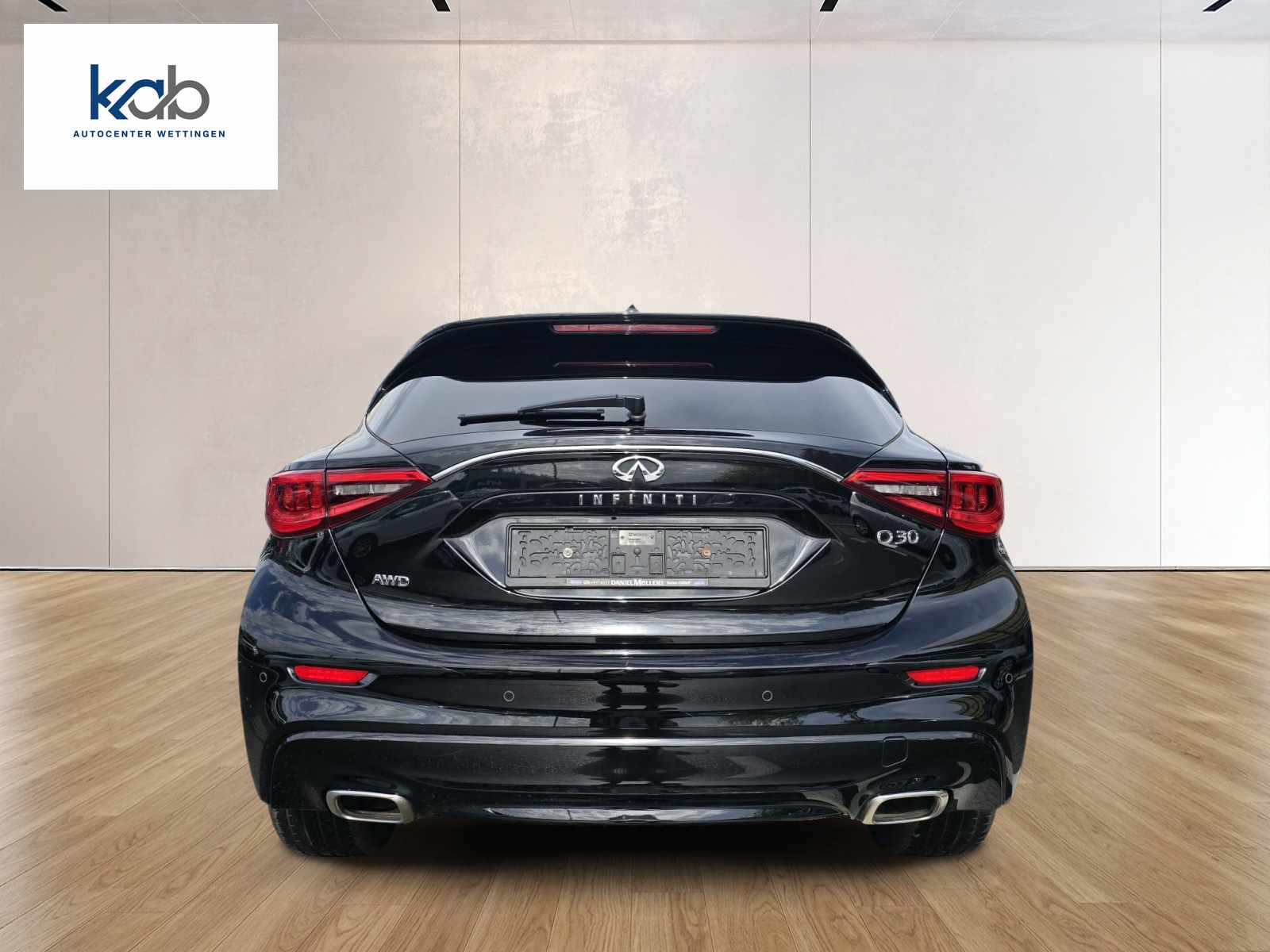 INFINITI Q30 2.2d City Black Edition AWD DCT-image-4