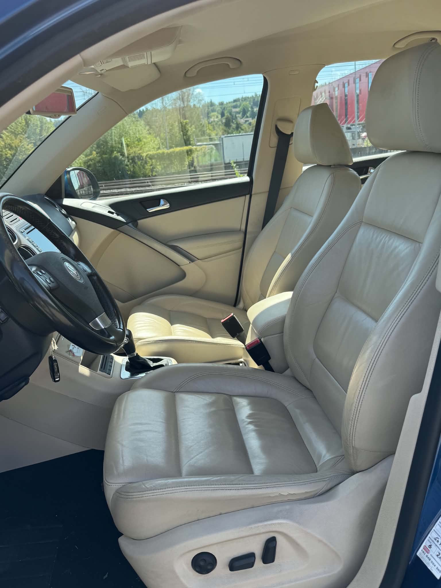VW Tiguan 2.0 TDI Track&Field Tiptronic-image-12