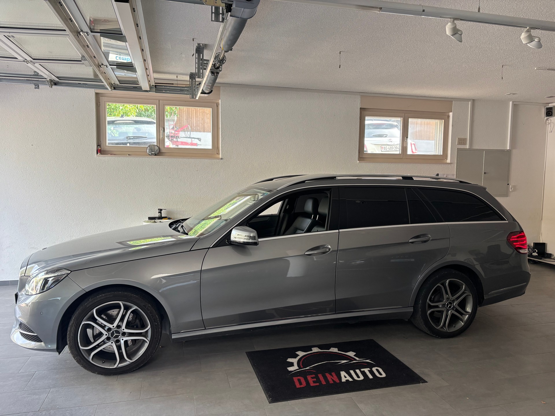 MERCEDES-BENZ E 250 BlueTEC Avantgarde 4Matic 7G-Tronic-image-1