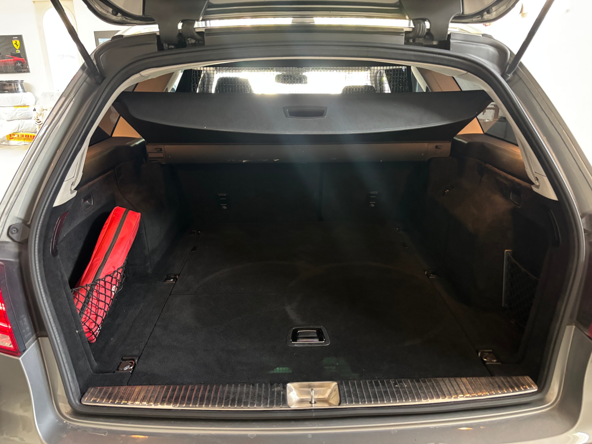 MERCEDES-BENZ E 250 BlueTEC Avantgarde 4Matic 7G-Tronic-image-7