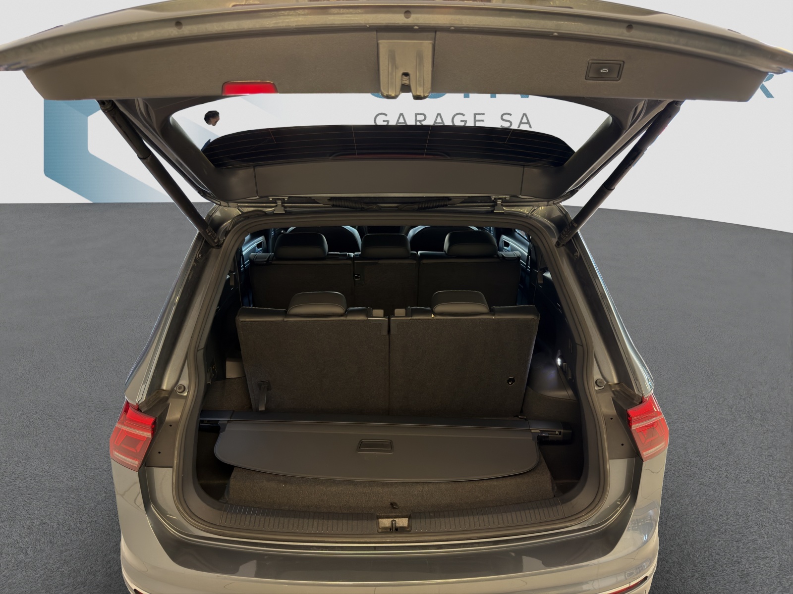 VW Tiguan Allspace 2.0 TDI SCR R-Line DSG-image-6