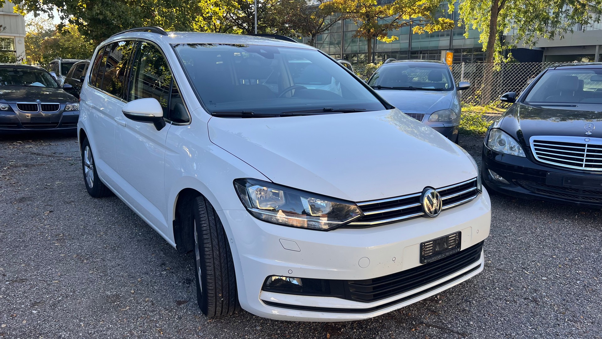 VW Touran 2.0 TDI BlueMotion Technology Comfortline DSG-image-1