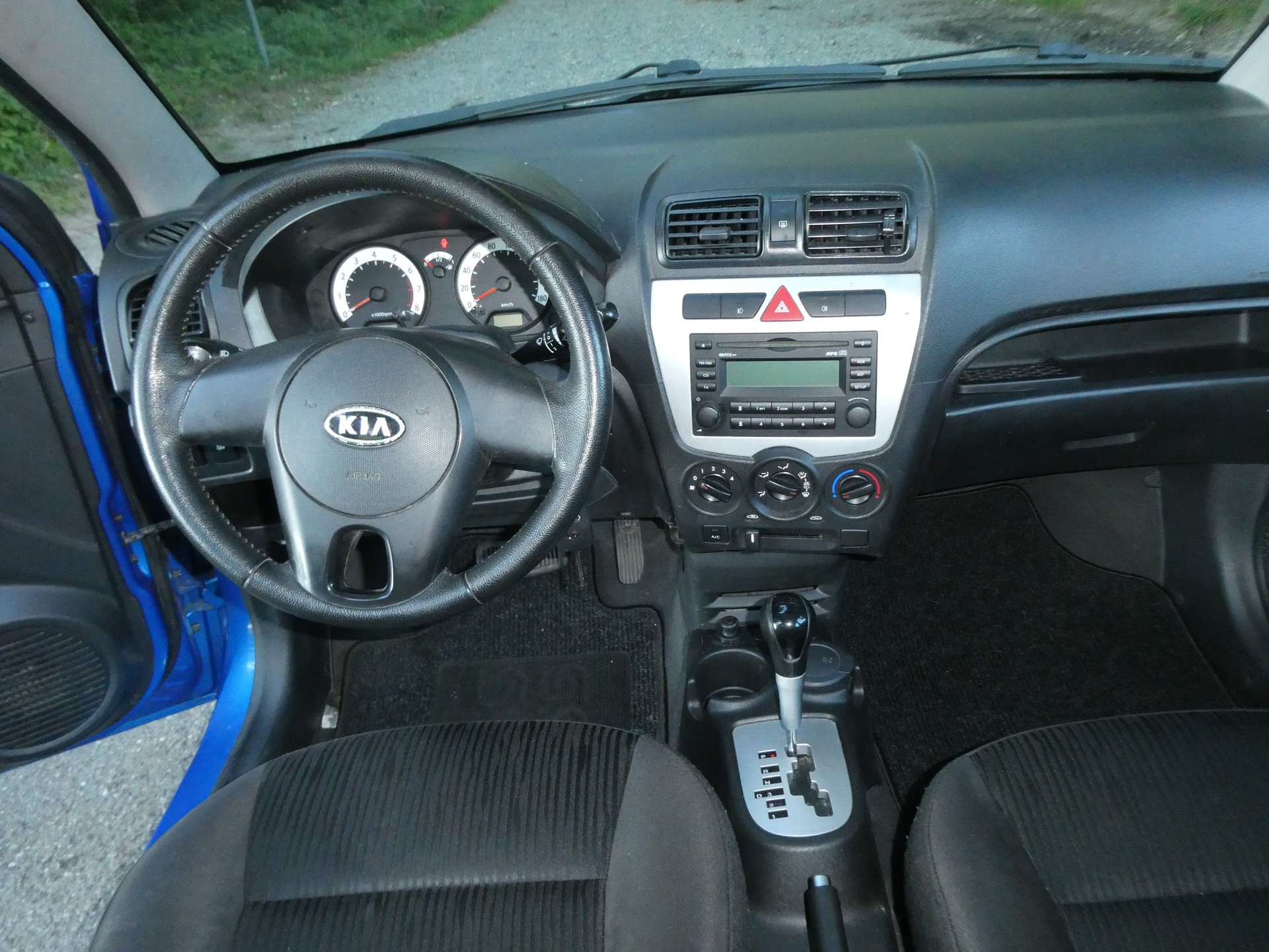 KIA Picanto 1.1 Trend Automatic-image-10