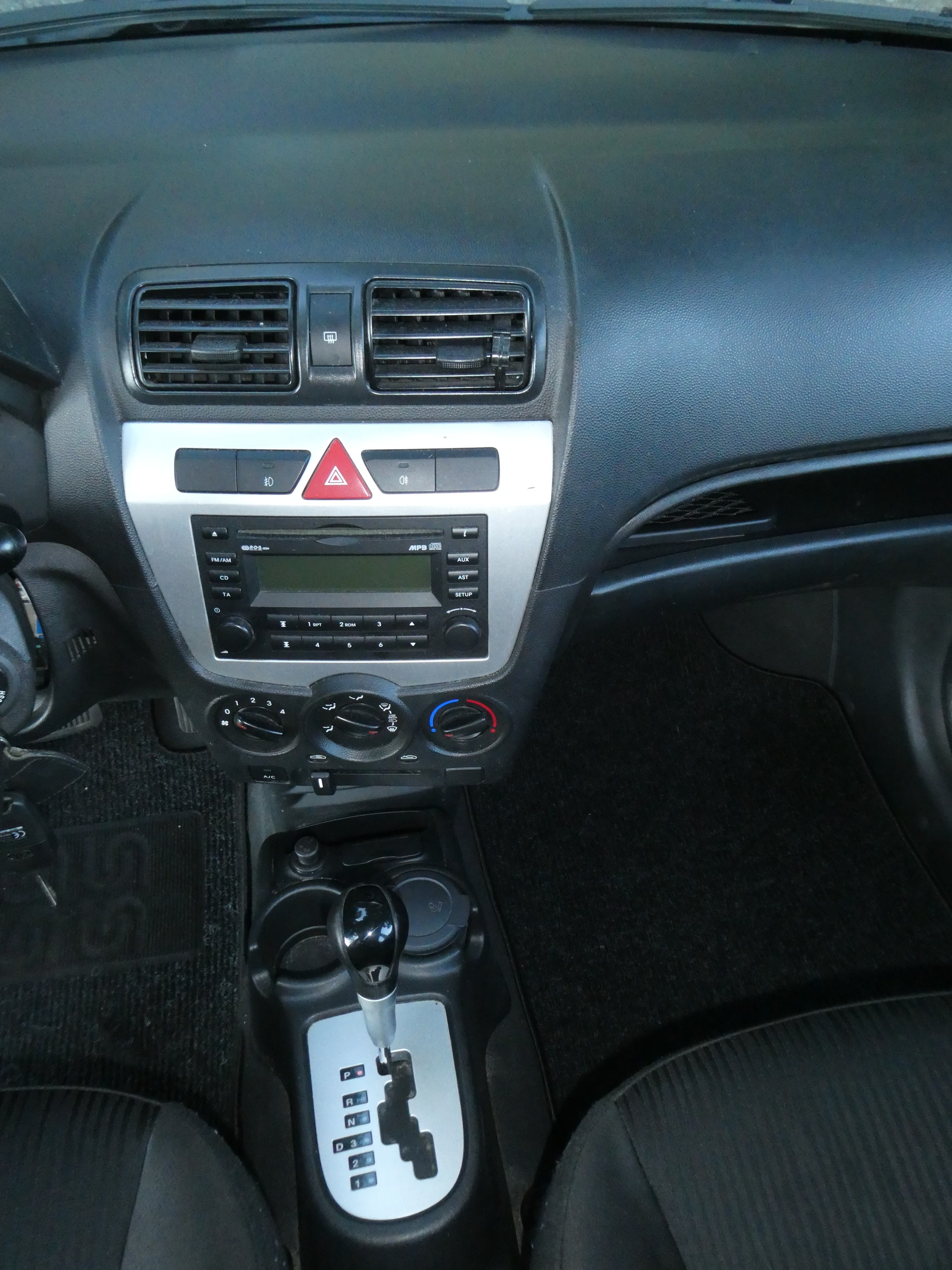 KIA Picanto 1.1 Trend Automatic-image-11