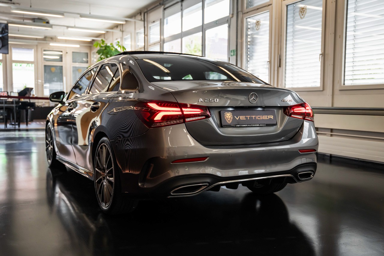 MERCEDES-BENZ A 250 4Matic AMG Line 4Matic 7G-DCT-image-3