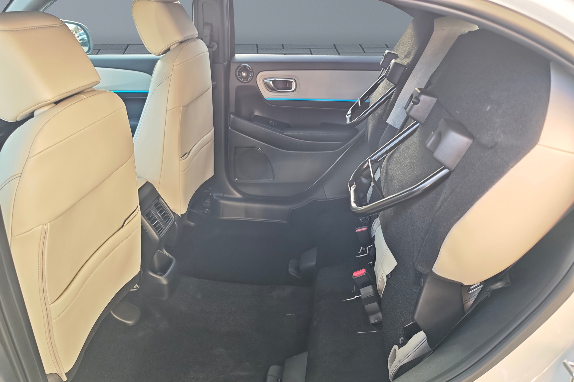 HONDA HR-V 1.5i-MMD Advance Style CVT-image-12