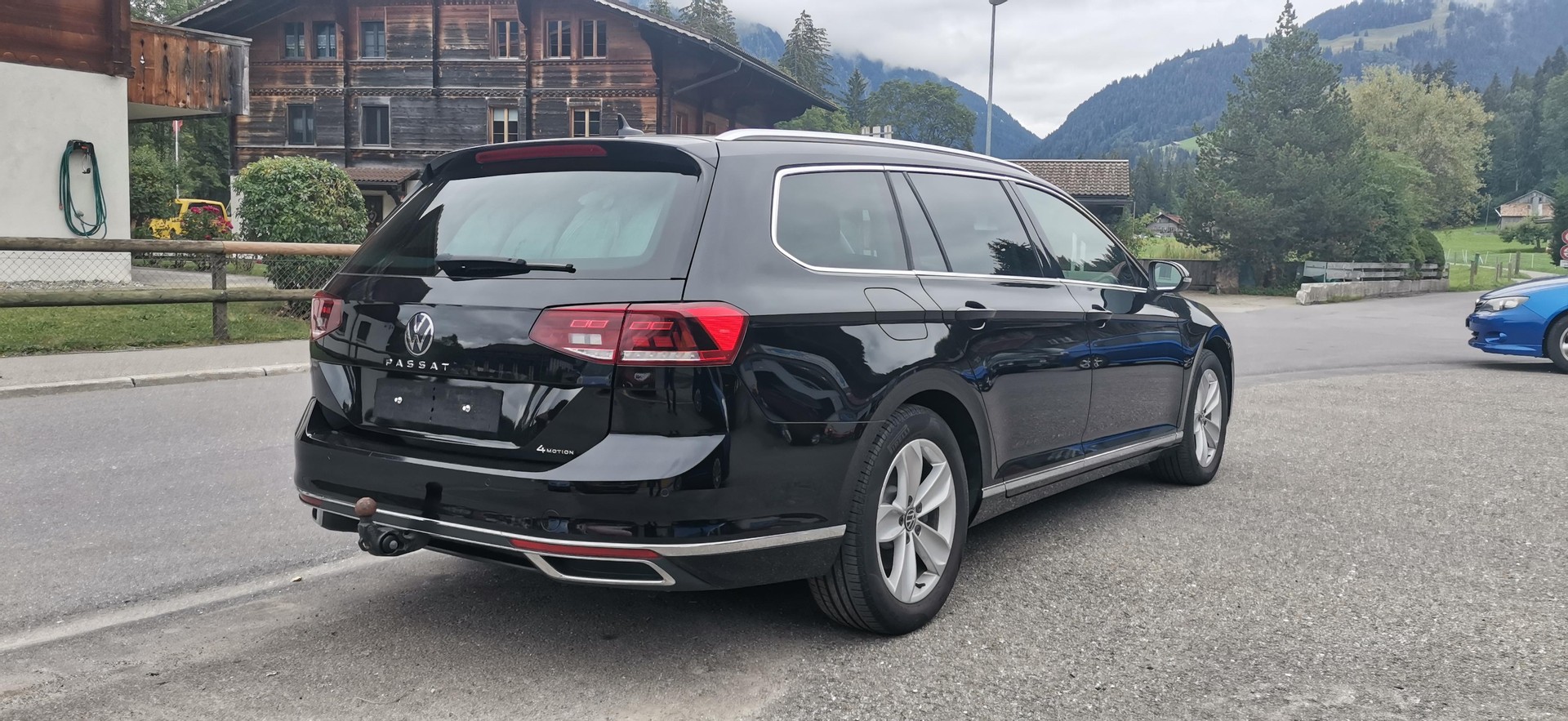 VW Passat Variant 2.0 TDI 200 Elegance DSG 4m-image-4