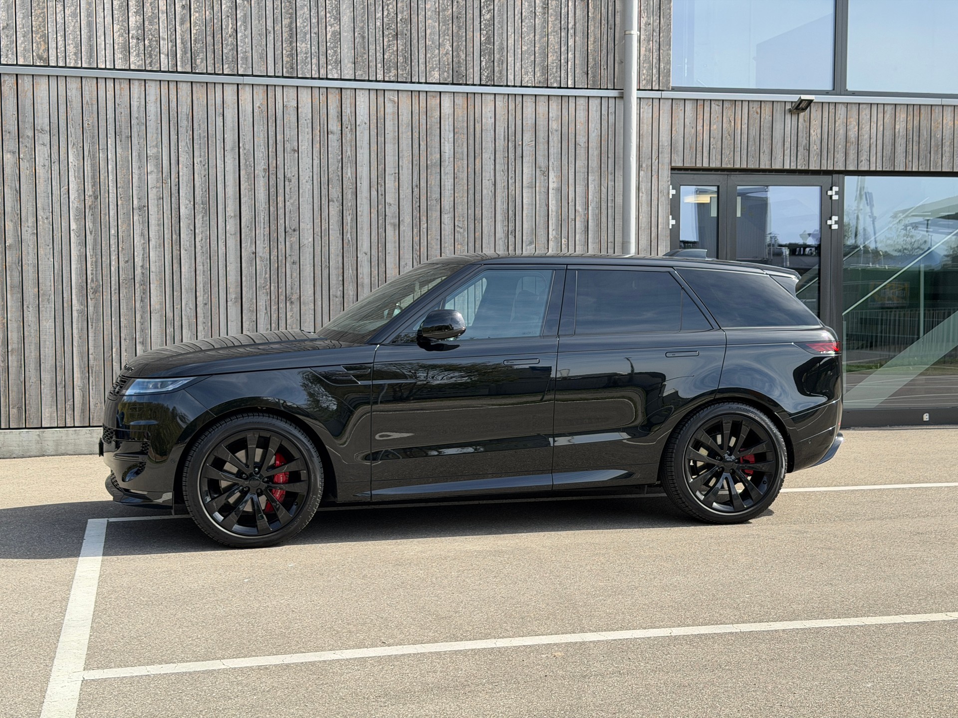 LAND ROVER 3.0 TD6 350 First Edition-image-1