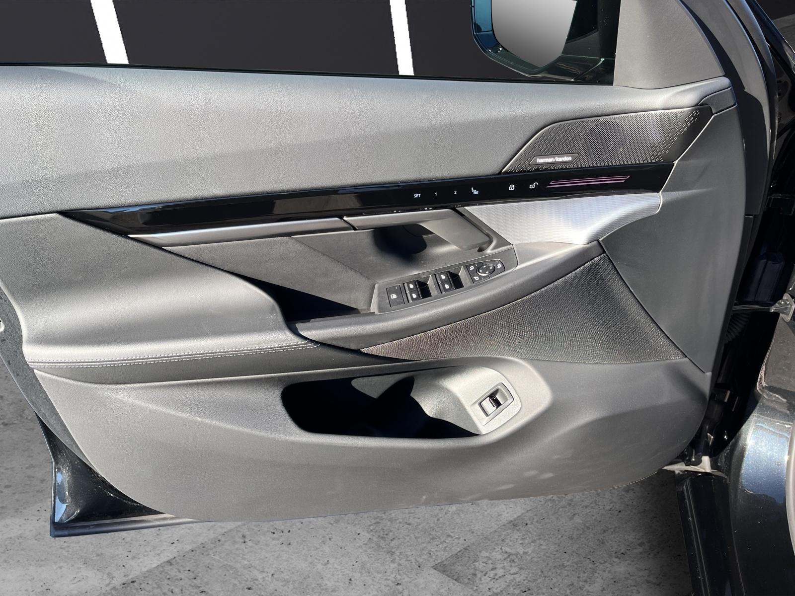 BMW 5er Reihe G61 Touring 520d xDrive-image-7