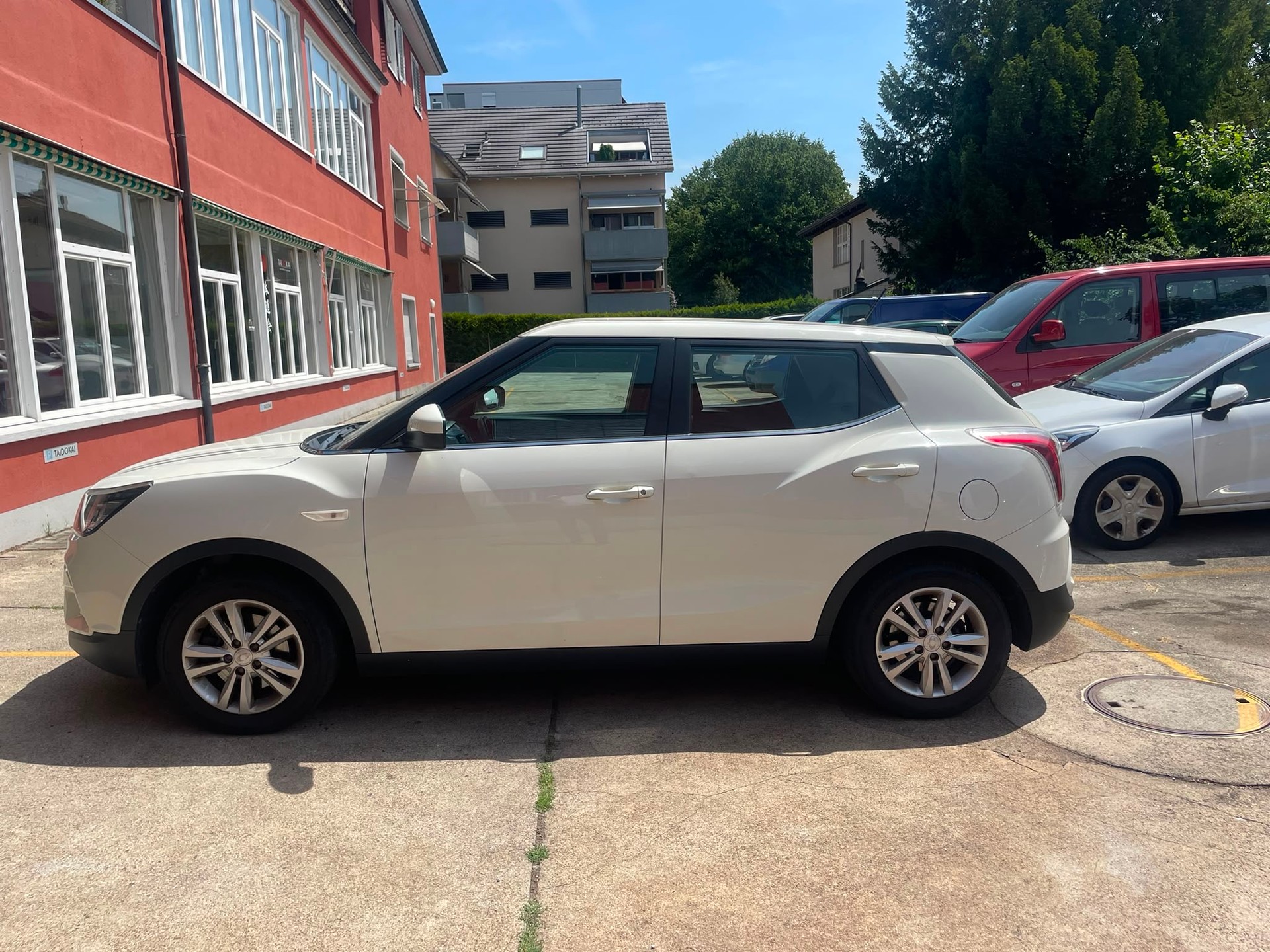 KGM-SsangYong Tivoli 1.6 e-XGi Quartz 2WD-image-1
