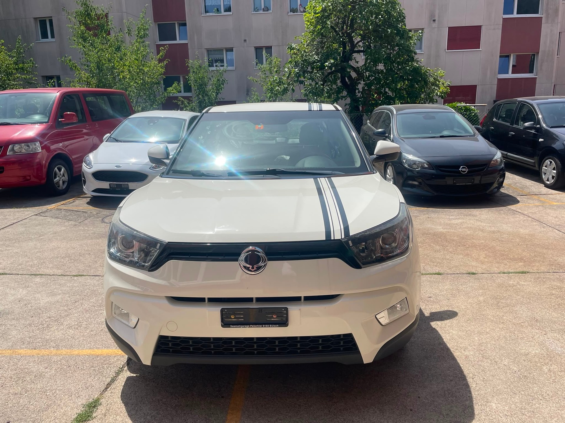 KGM-SsangYong Tivoli 1.6 e-XGi Quartz 2WD-image-3
