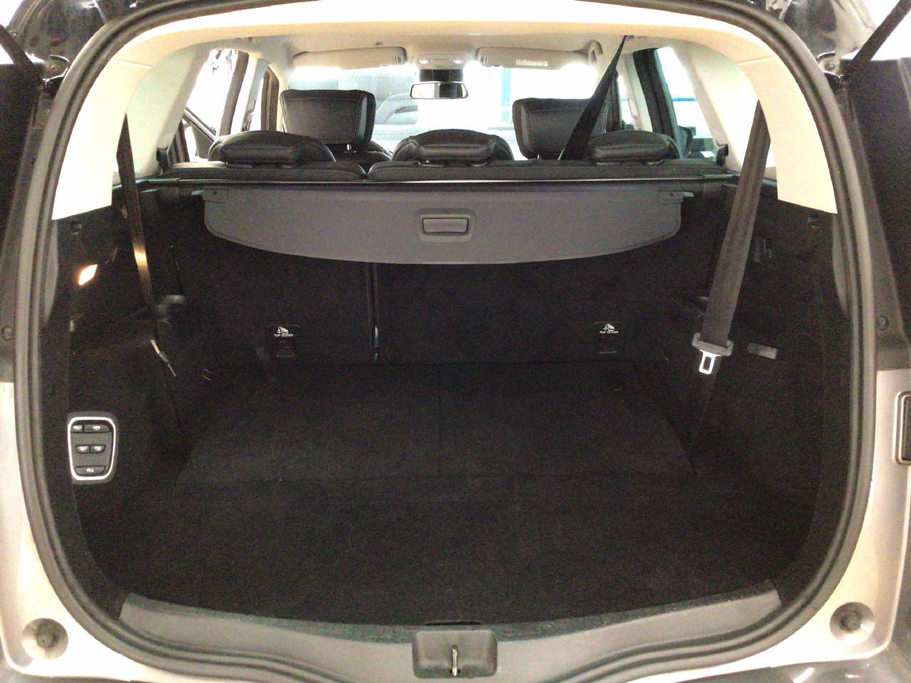 RENAULT Grand Scénic 1.6 dCi 160 PS Bose-image-6