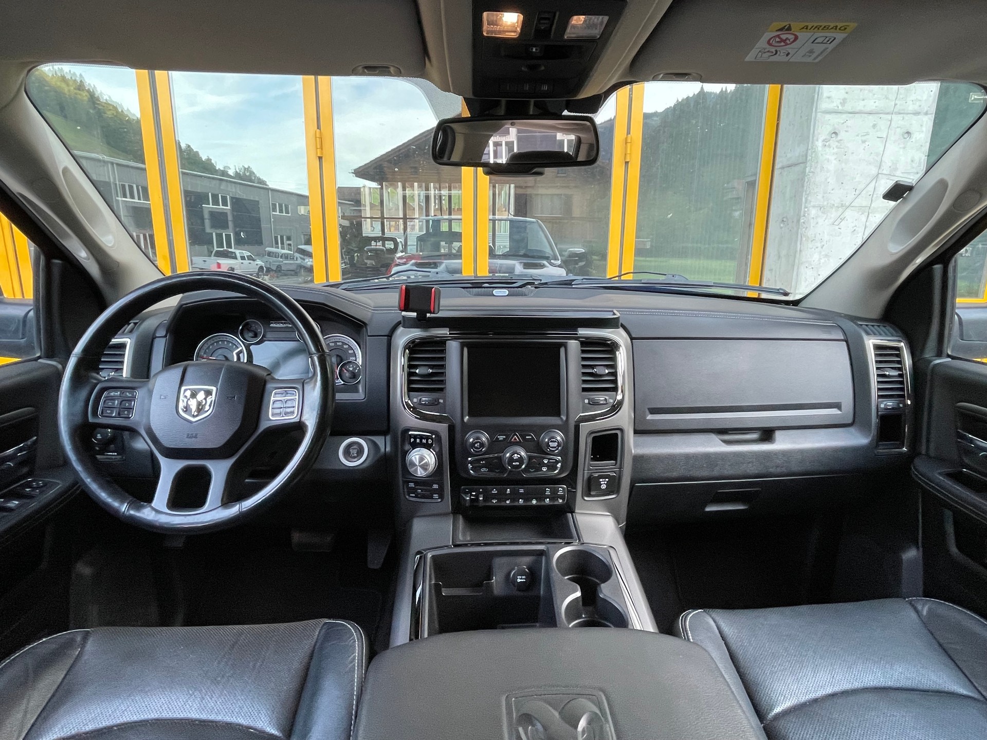 DODGE 1500 5.7 V8 Hemi 4x4-image-12