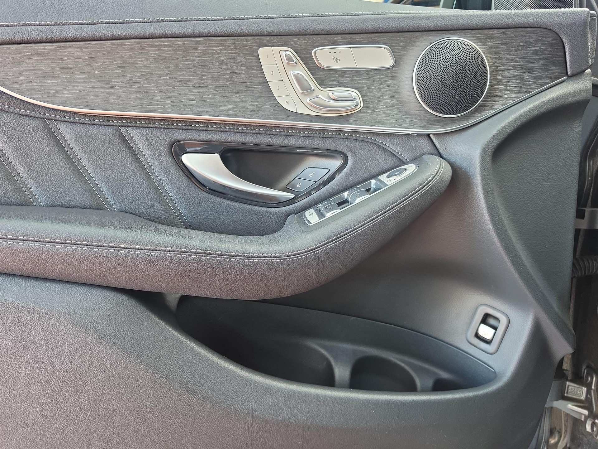 MERCEDES-BENZ GLC 63 S AMG 4MATIC+-image-8