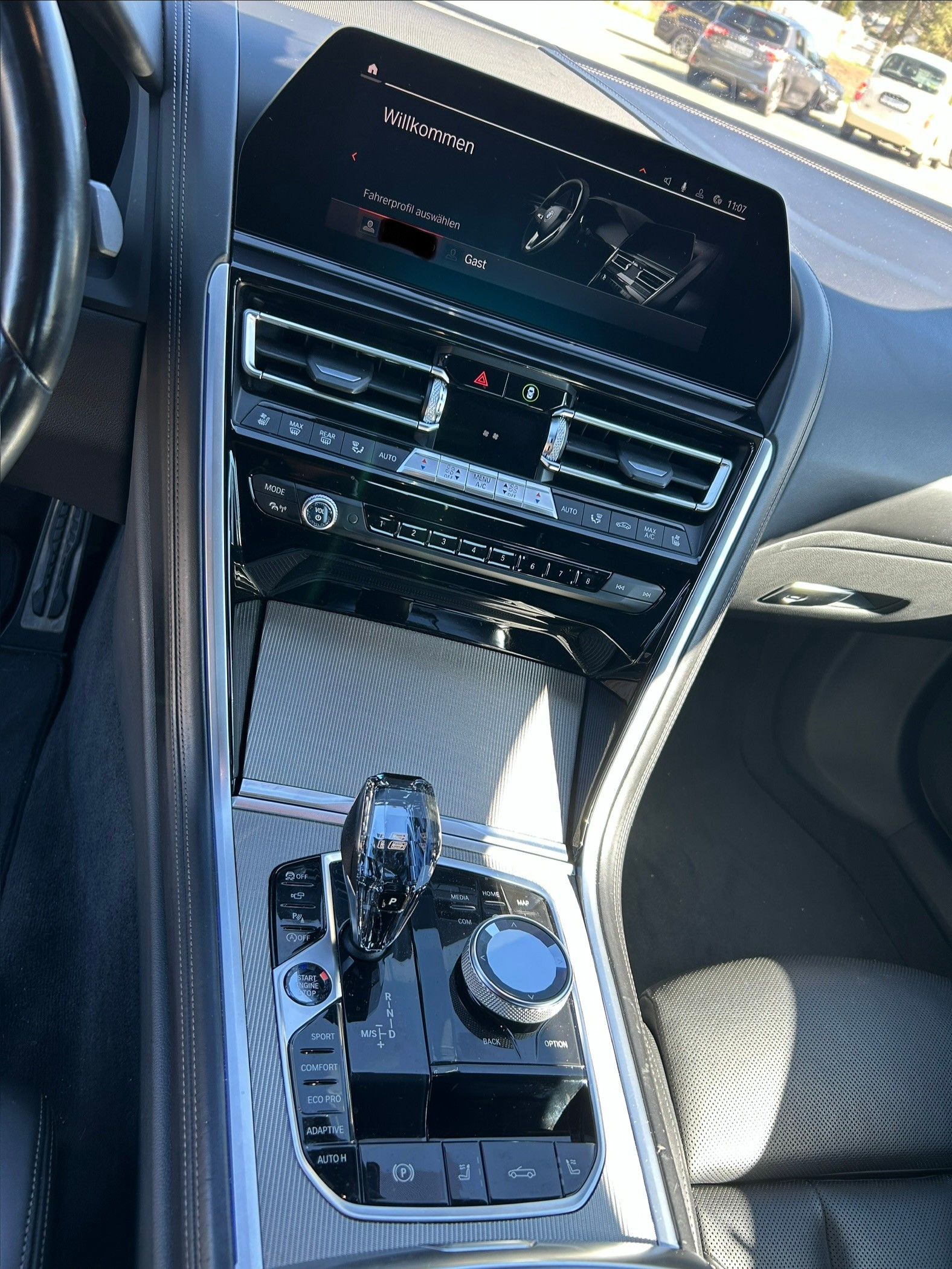BMW 840i xDrive-image-10