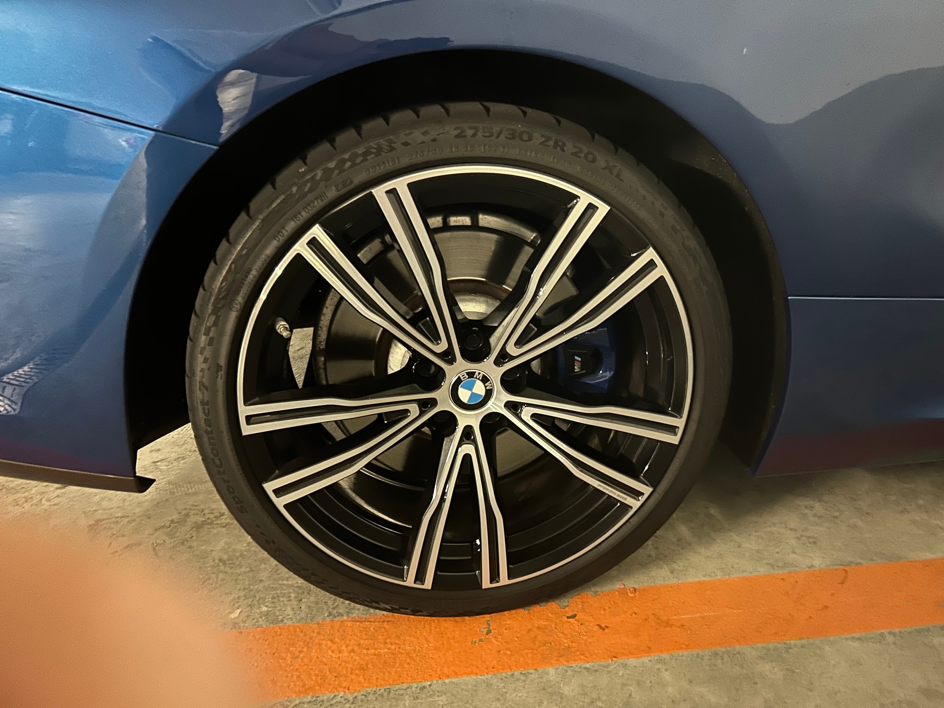 BMW 840i xDrive-image-16