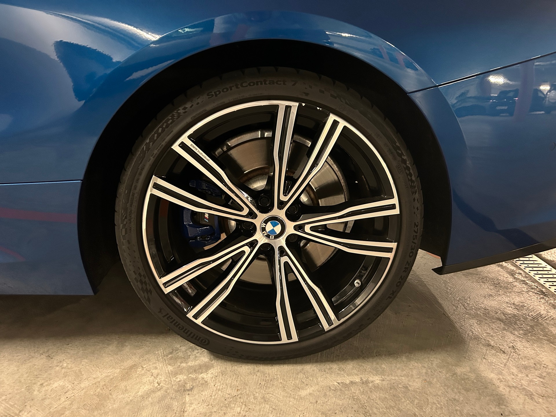 BMW 840i xDrive-image-15