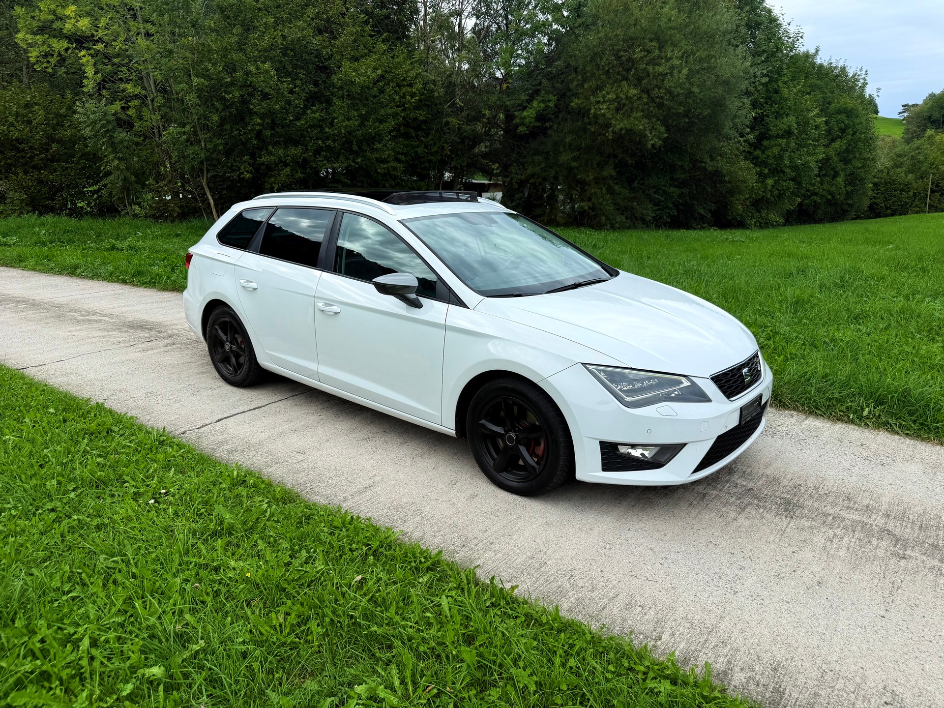 SEAT Leon ST 1.8 TSI FR DSG-image-5