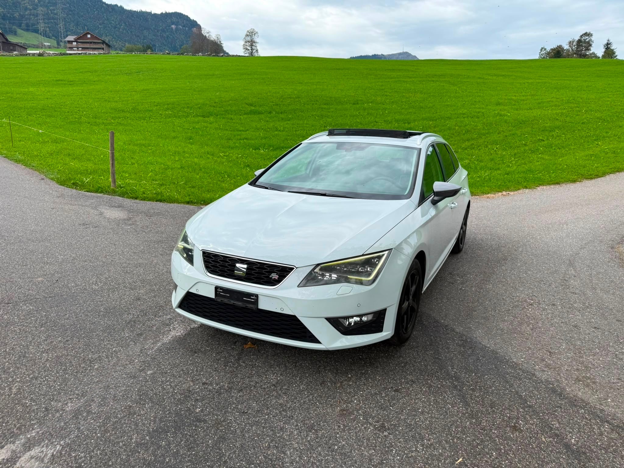 Car photo
