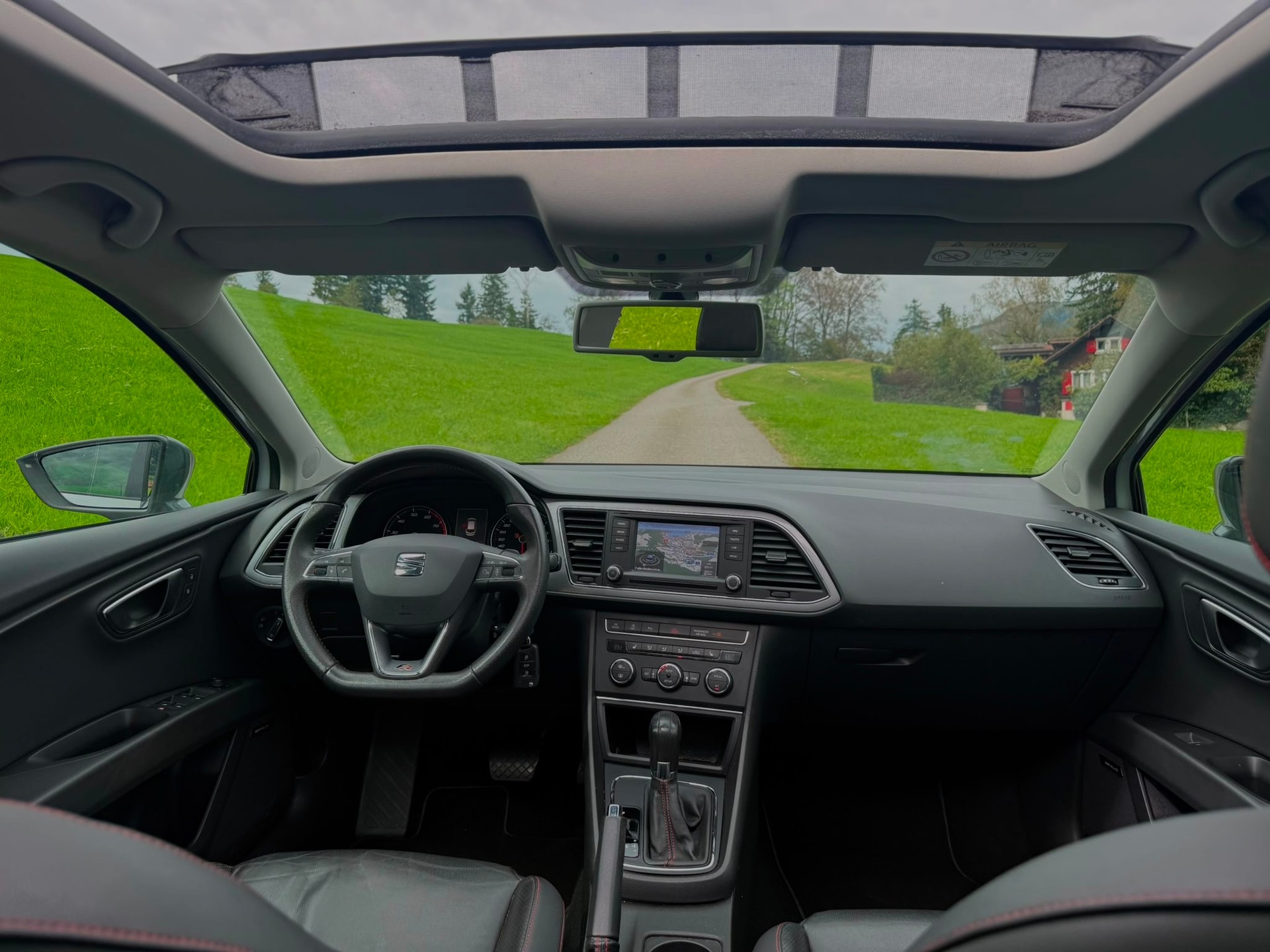 SEAT Leon ST 1.8 TSI FR DSG-image-7
