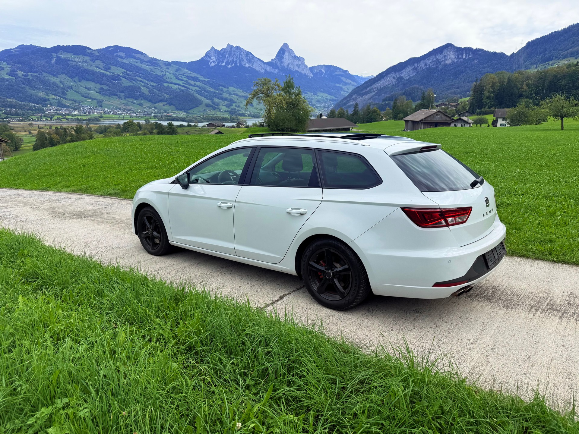 SEAT Leon ST 1.8 TSI FR DSG-image-6