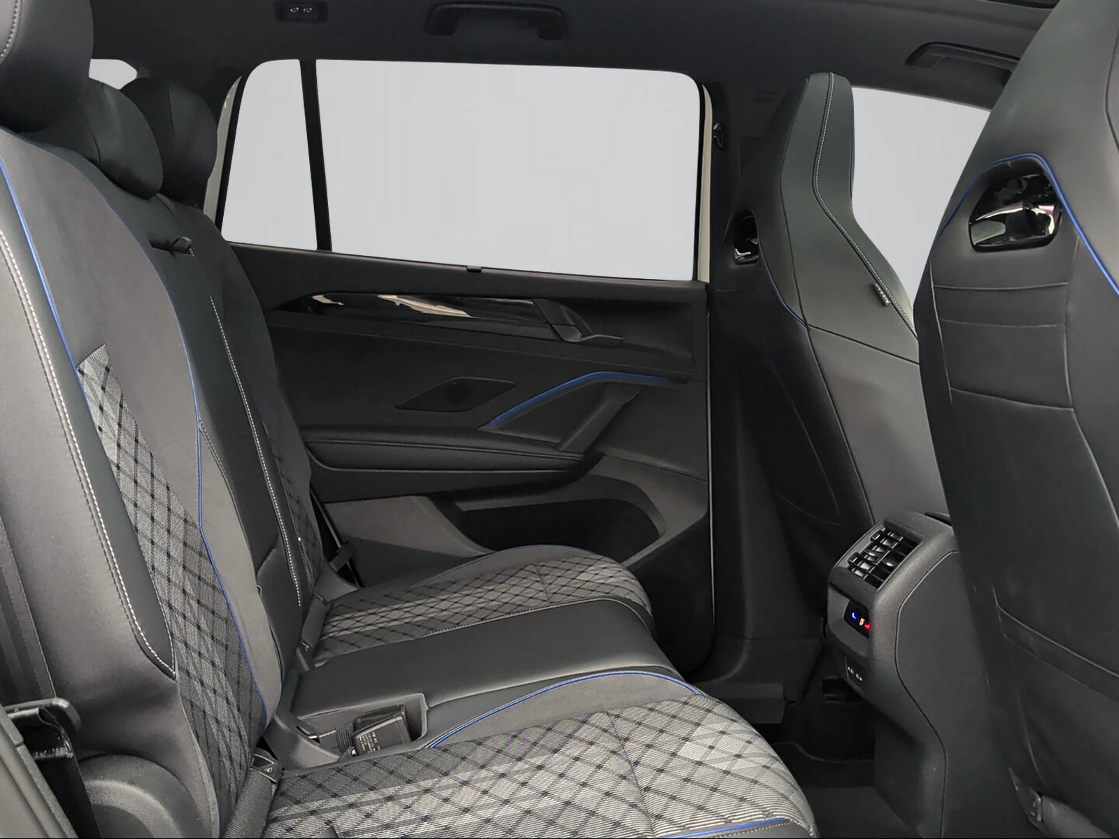 VW Tayron 2.0 TSI United DSG 4Motion-image-7
