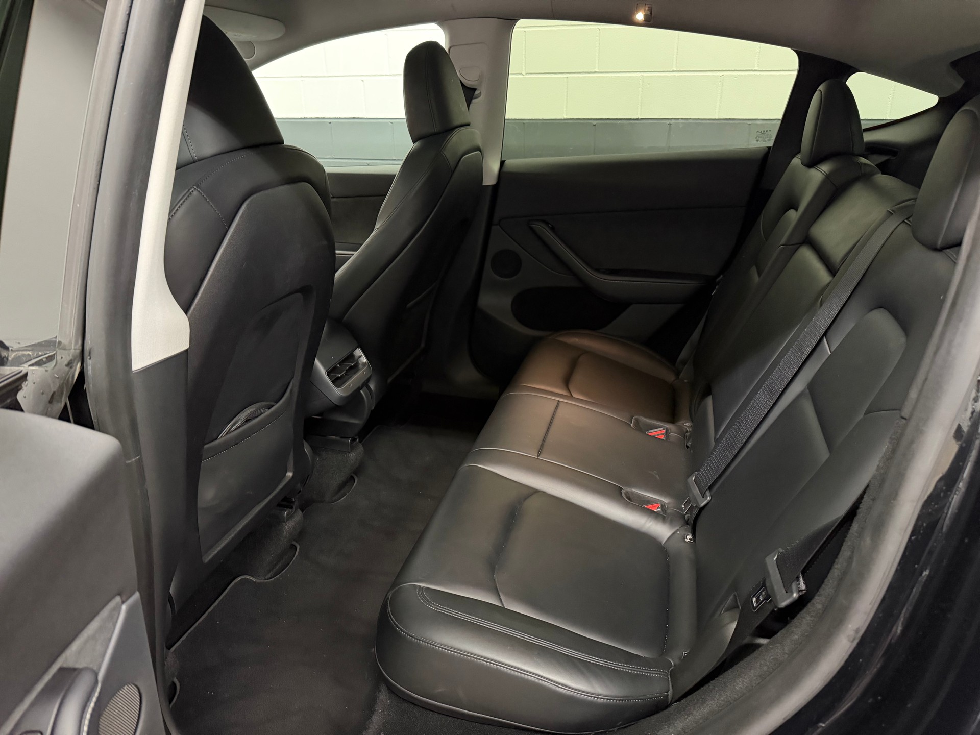 TESLA Model Y Long Range //NEU AB MFK!-image-15