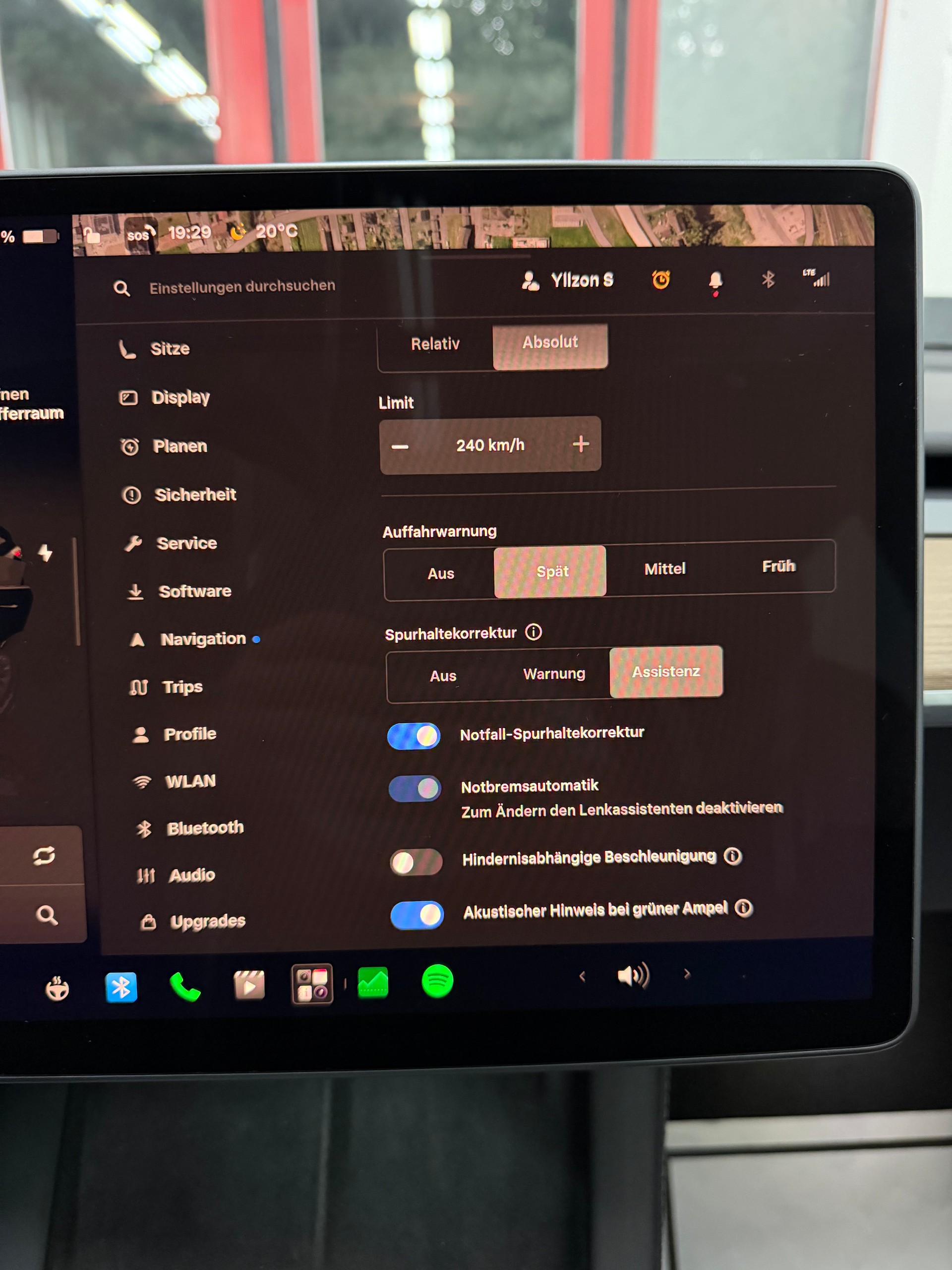 TESLA Model Y Long Range //NEU AB MFK!-image-13