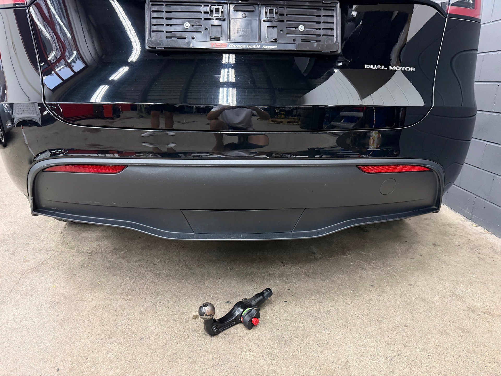 TESLA Model Y Long Range //NEU AB MFK!-image-6