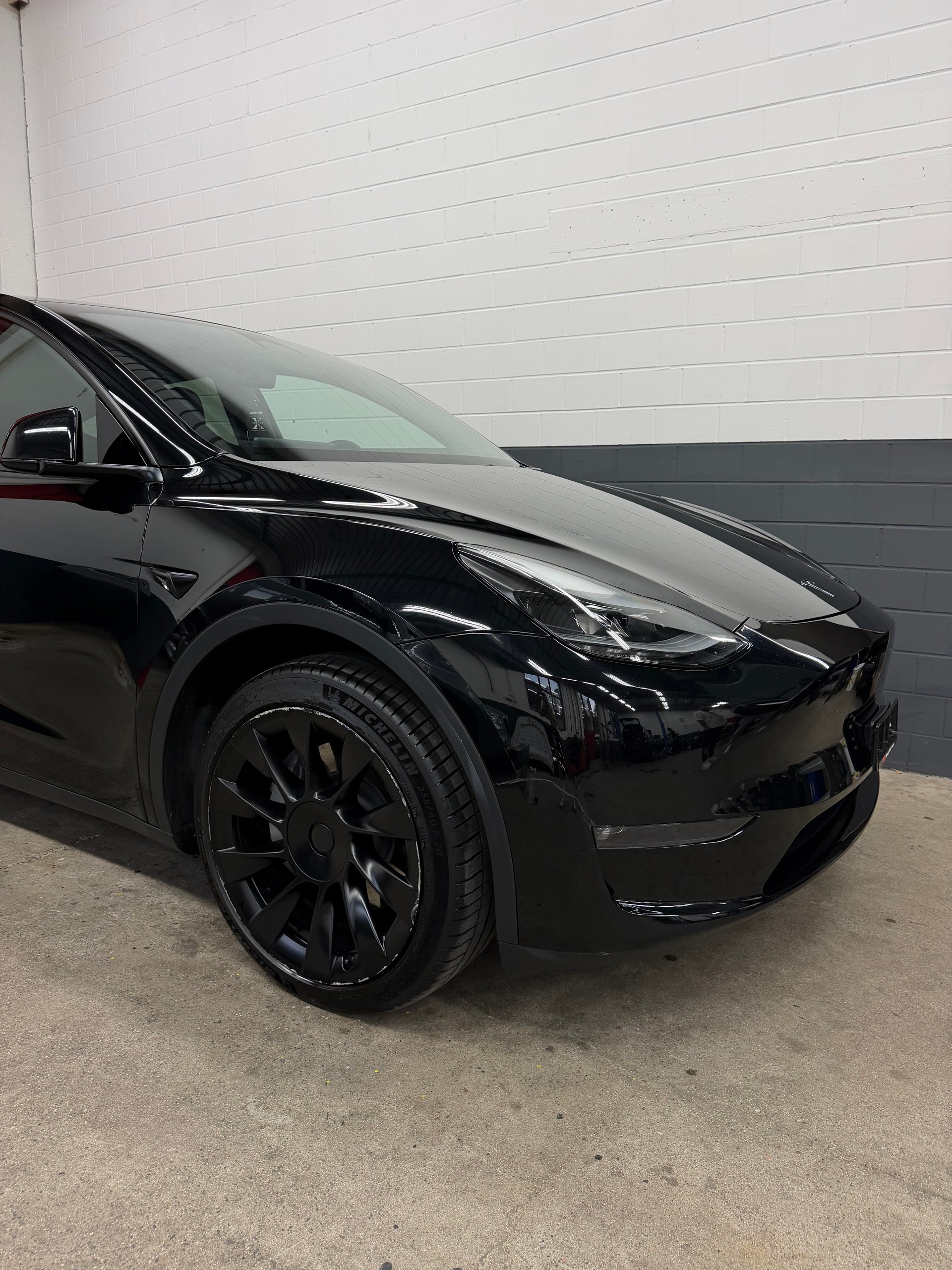 TESLA Model Y Long Range //NEU AB MFK!-image-2