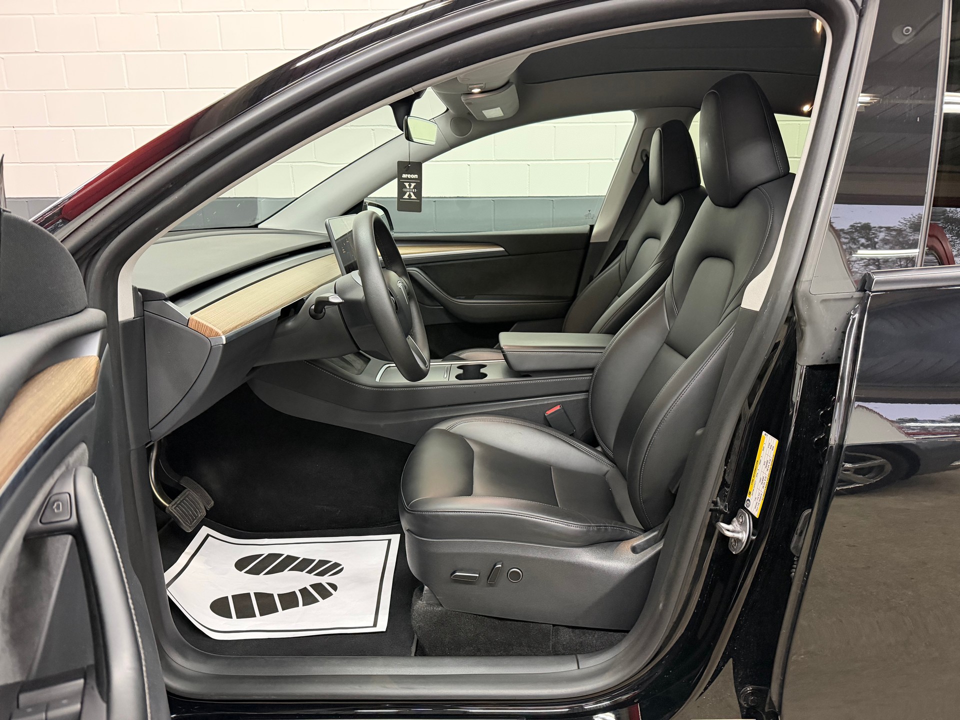 TESLA Model Y Long Range //NEU AB MFK!-image-9