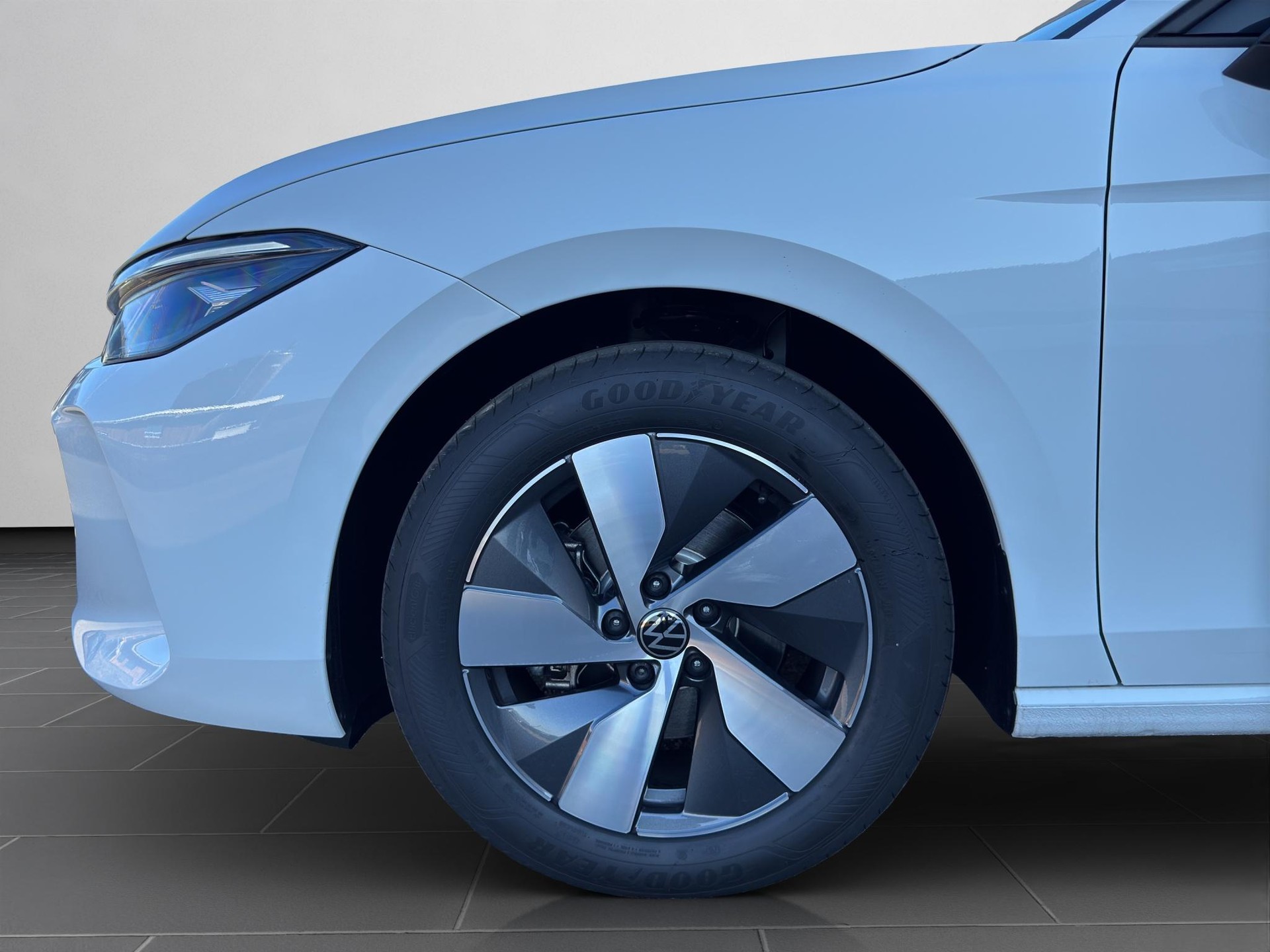VW Passat Variant 1.5 TSI DSG-image-18