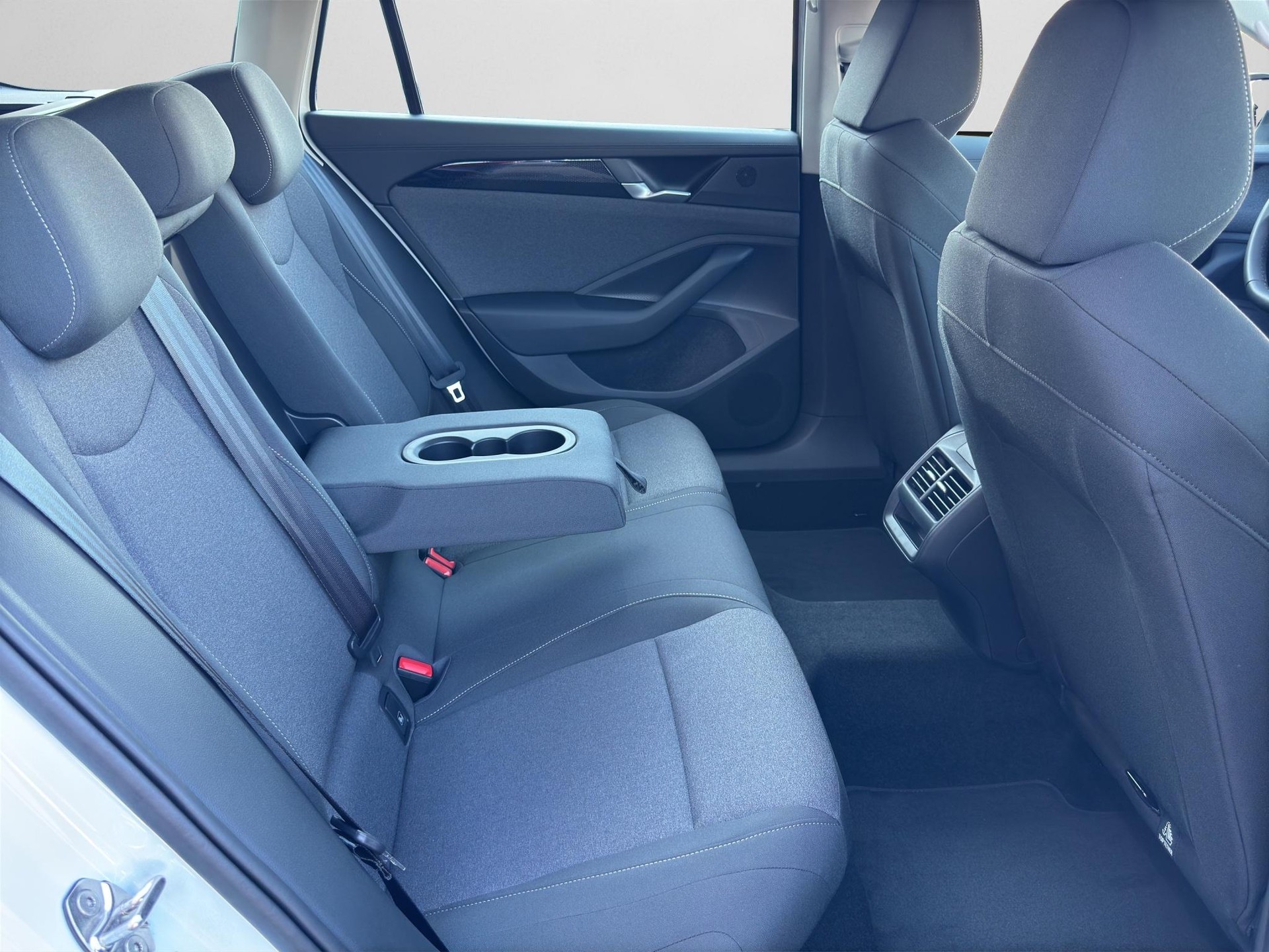 VW Passat Variant 1.5 TSI DSG-image-11