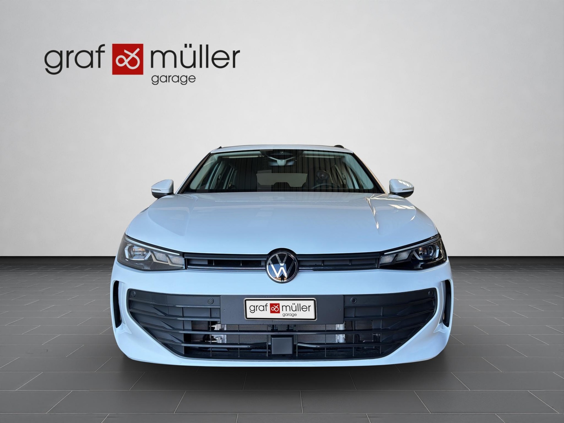 VW Passat Variant 1.5 TSI DSG-image-2