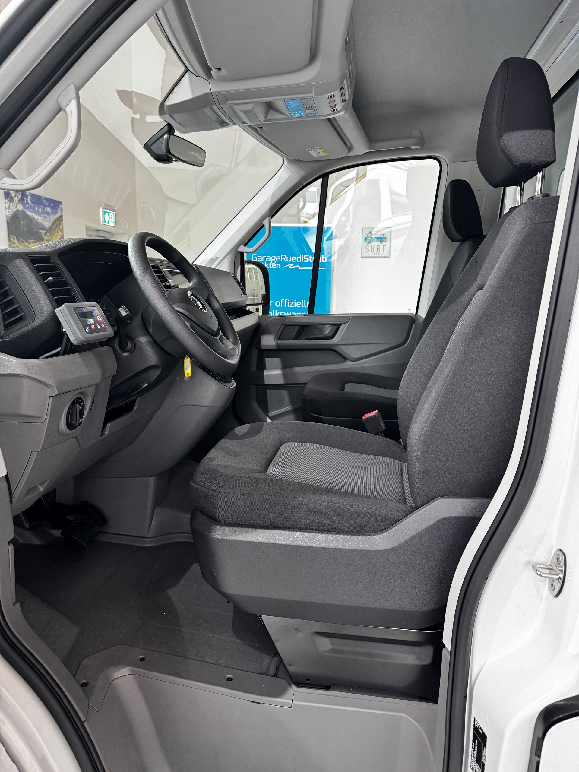 VW Crafter Koffer ChKa 2.0 TDI Aut 163 PS Champion Heavy Duty-image-4