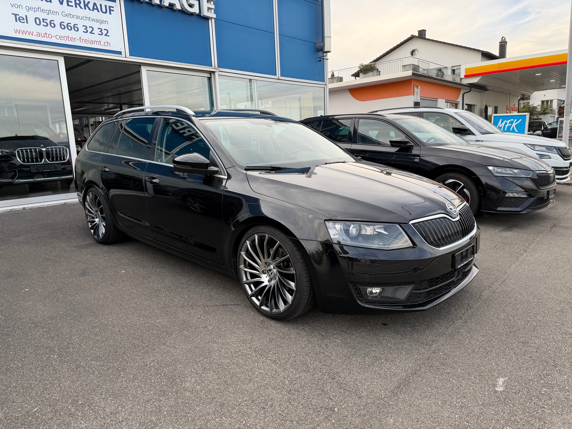 SKODA Octavia Combi 1.4 TSI Swiss Edition DSG-image-5