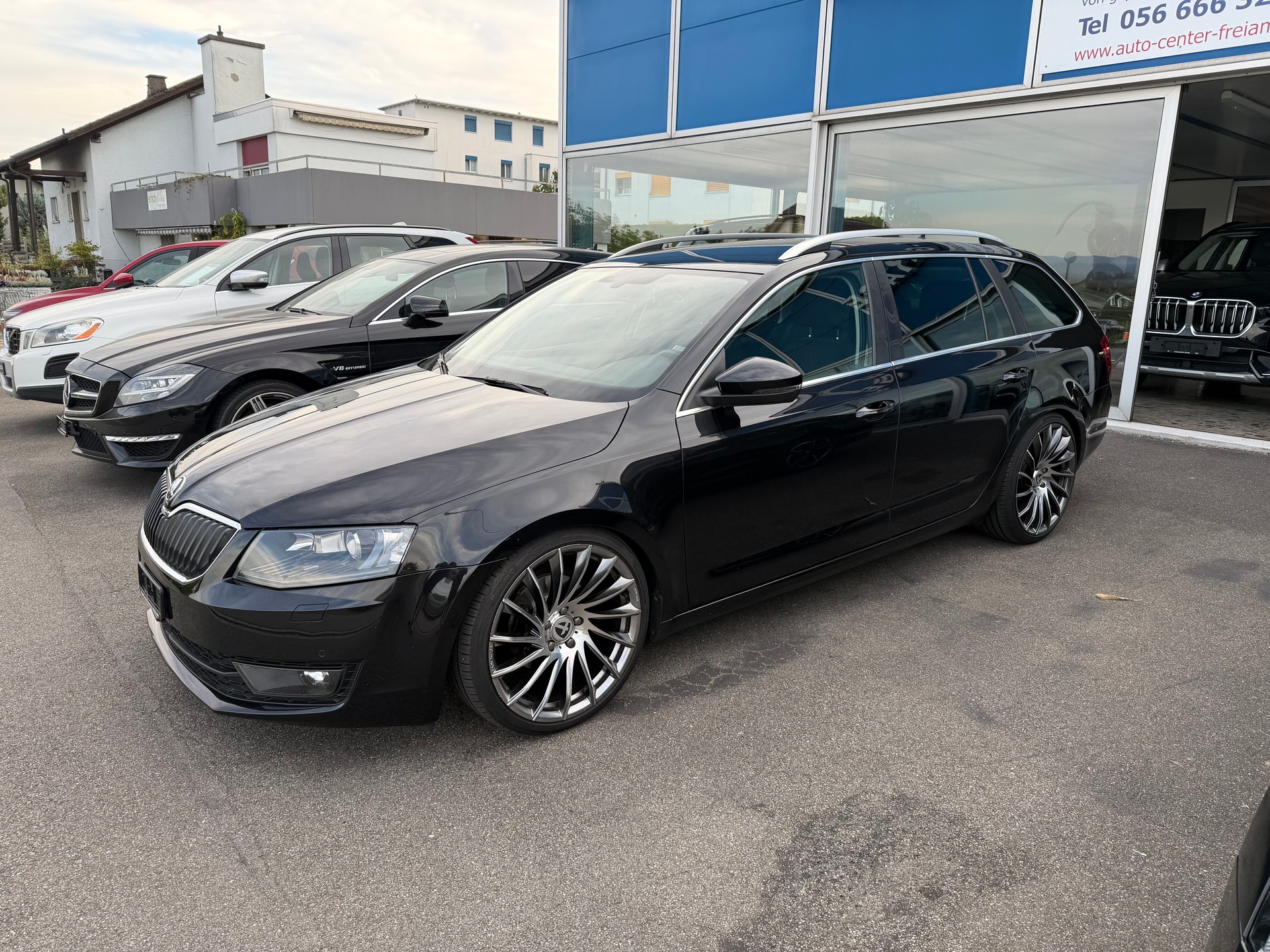 SKODA Octavia Combi 1.4 TSI Swiss Edition DSG-image-1