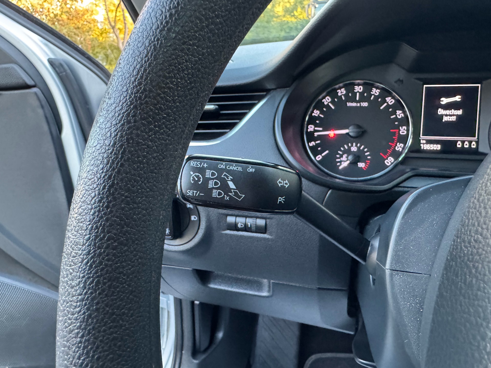 SKODA Octavia Combi 1.6 TDI Ambition DSG-image-18