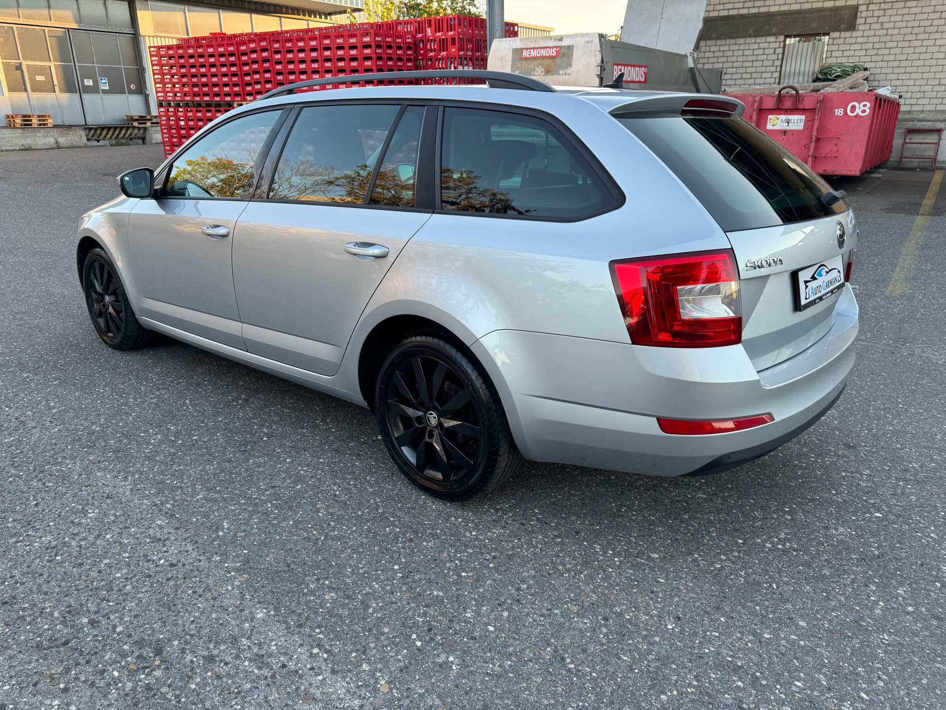 SKODA Octavia Combi 1.6 TDI Ambition DSG-image-4