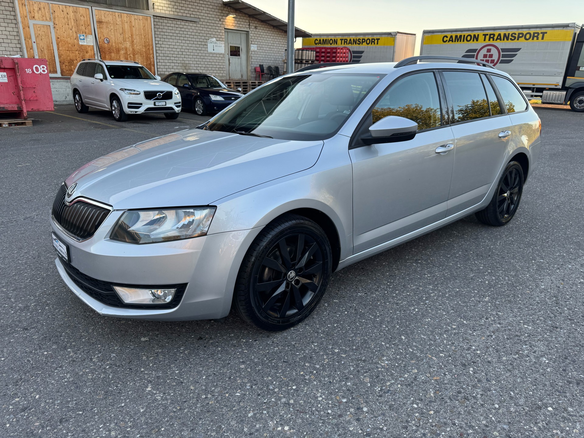 SKODA Octavia Combi 1.6 TDI Ambition DSG-image-2