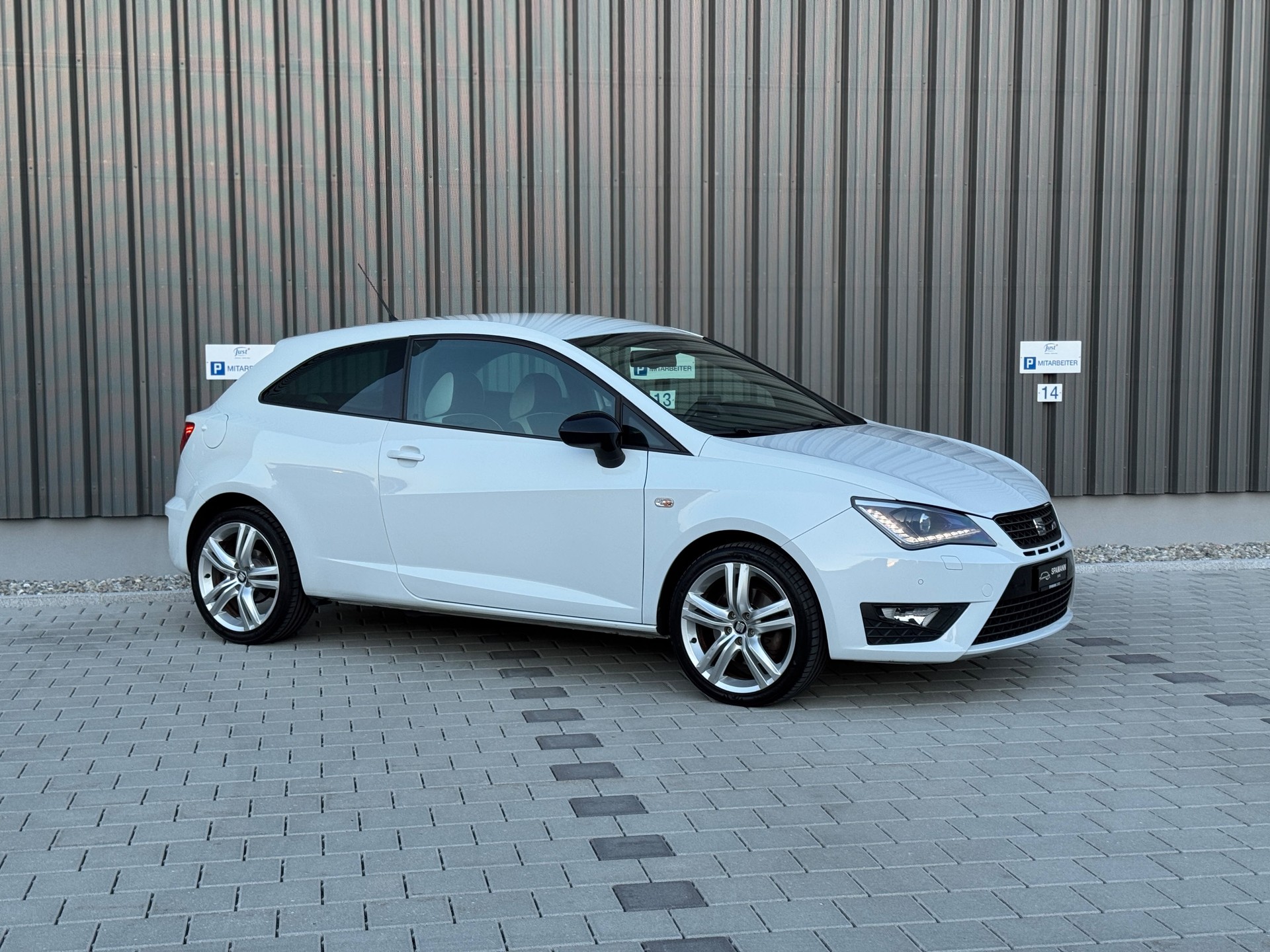 SEAT Ibiza FR 1.4 TSI Cupra DSG-image-9