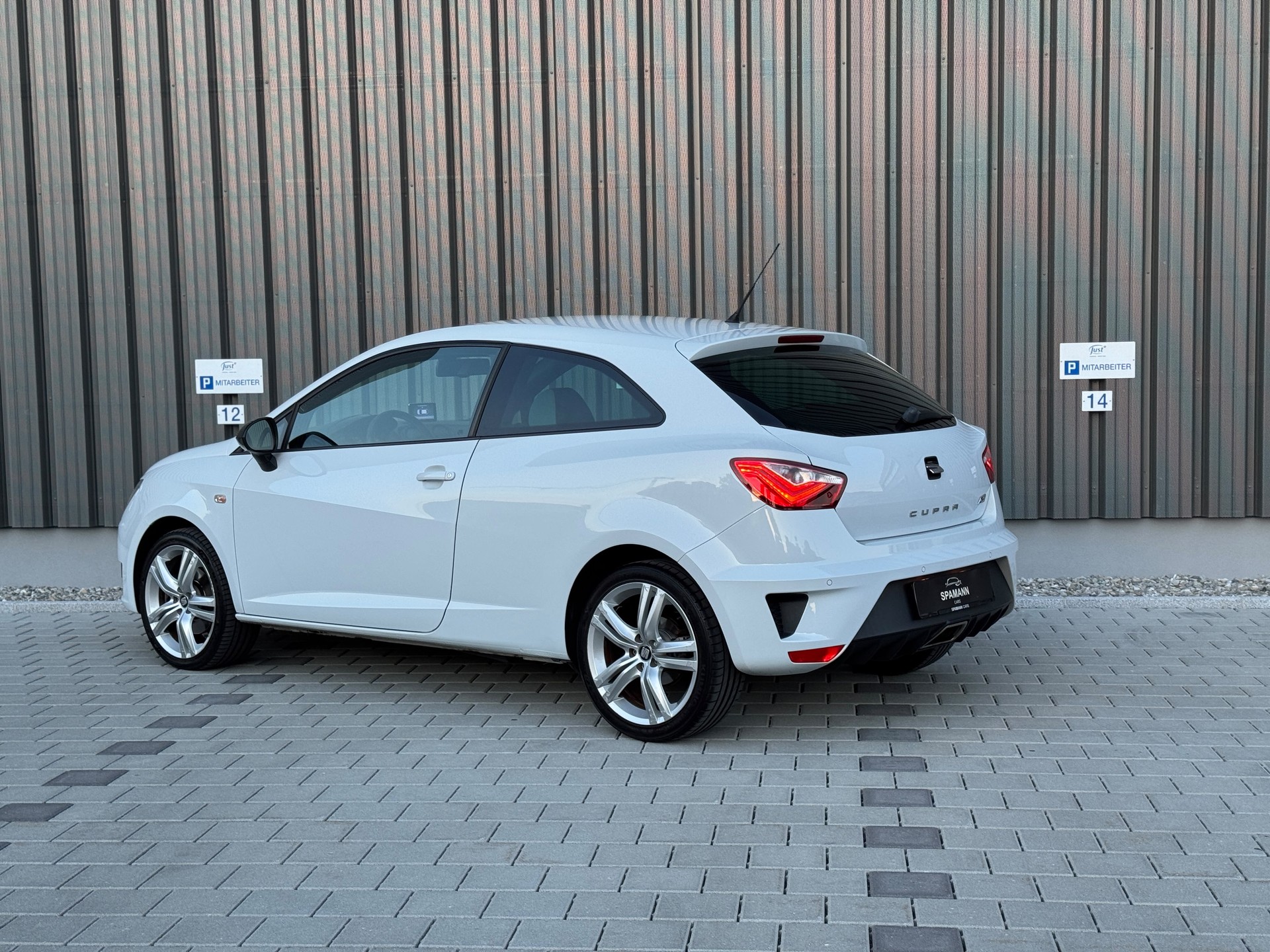SEAT Ibiza FR 1.4 TSI Cupra DSG-image-3