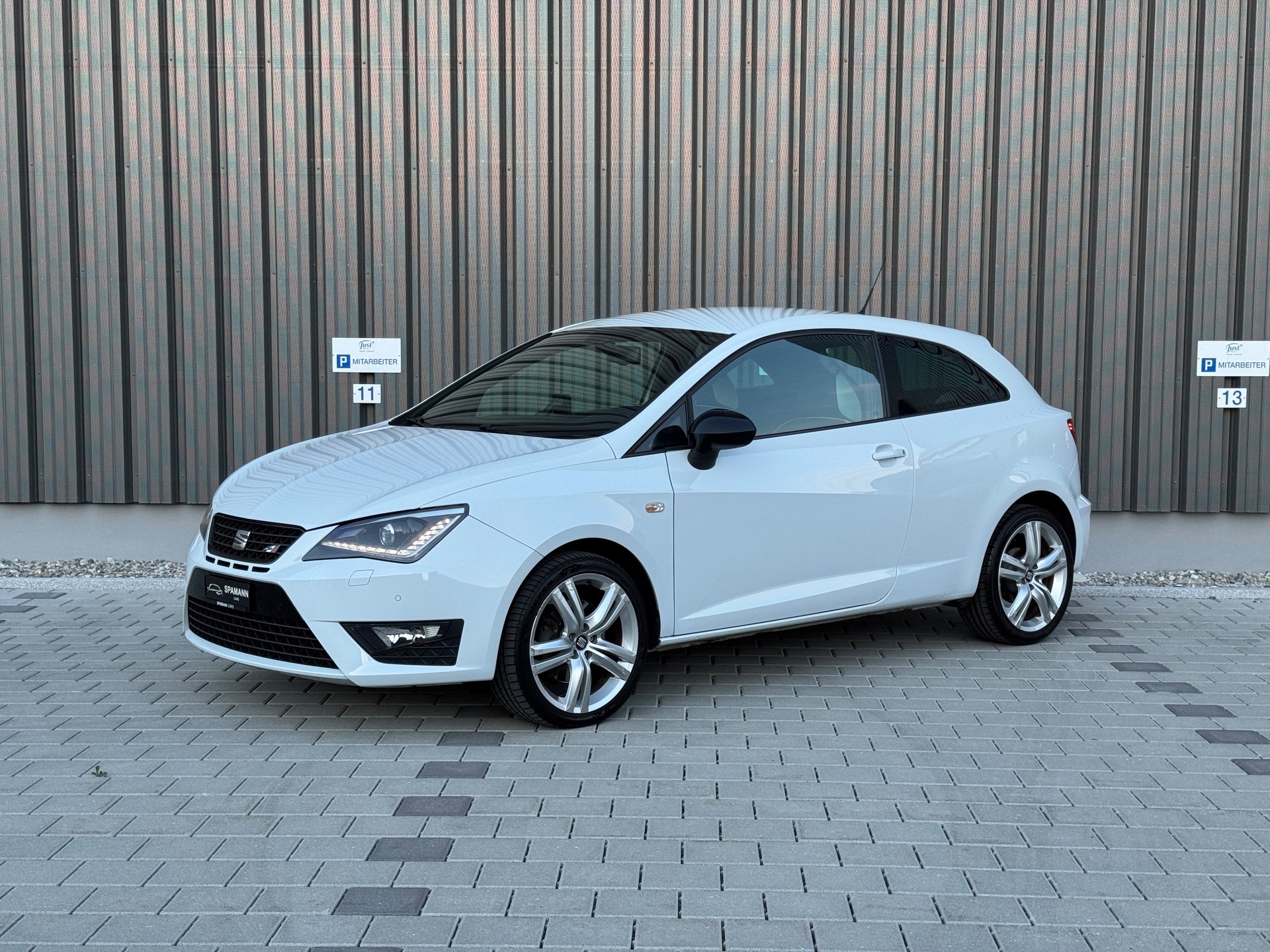 SEAT Ibiza FR 1.4 TSI Cupra DSG-image-1