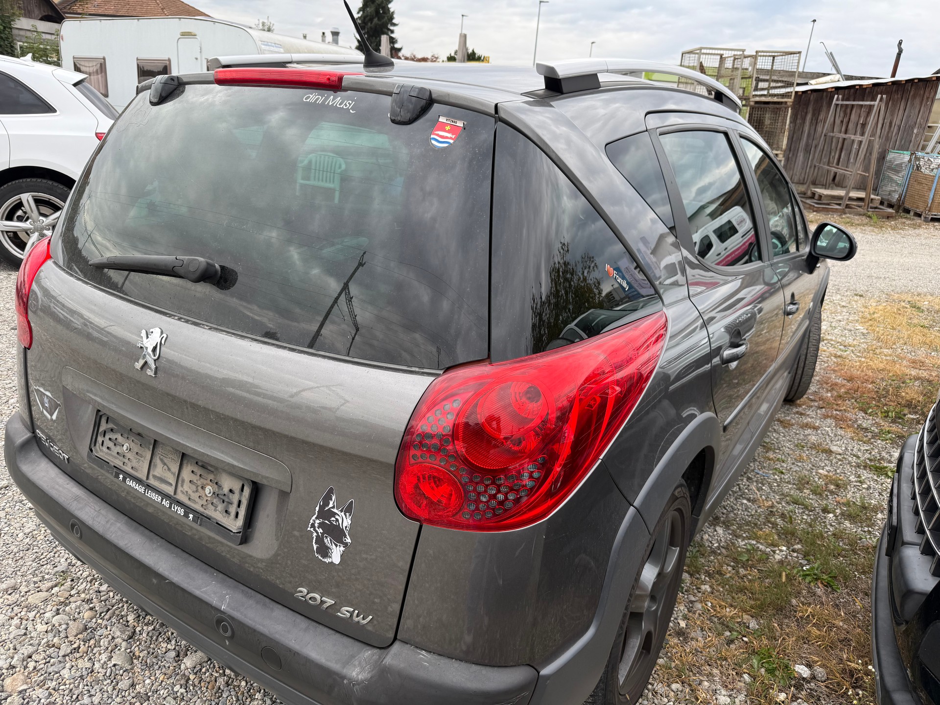 PEUGEOT 207 SW 1.6 16V Outdoor-image-6